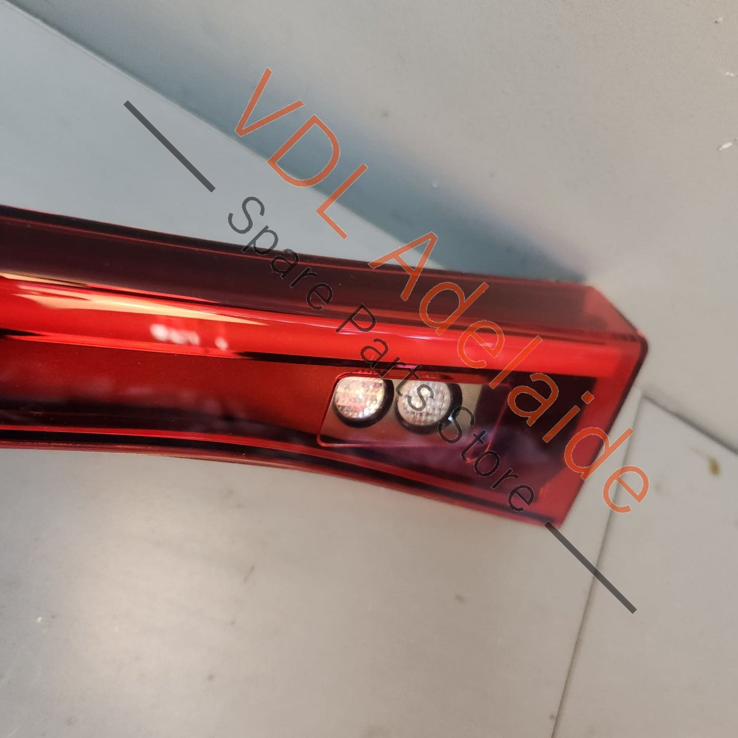 10H945093 Cupra Born K11 Rear Centre Middle LED Tail Light 10H945093 for RHD models