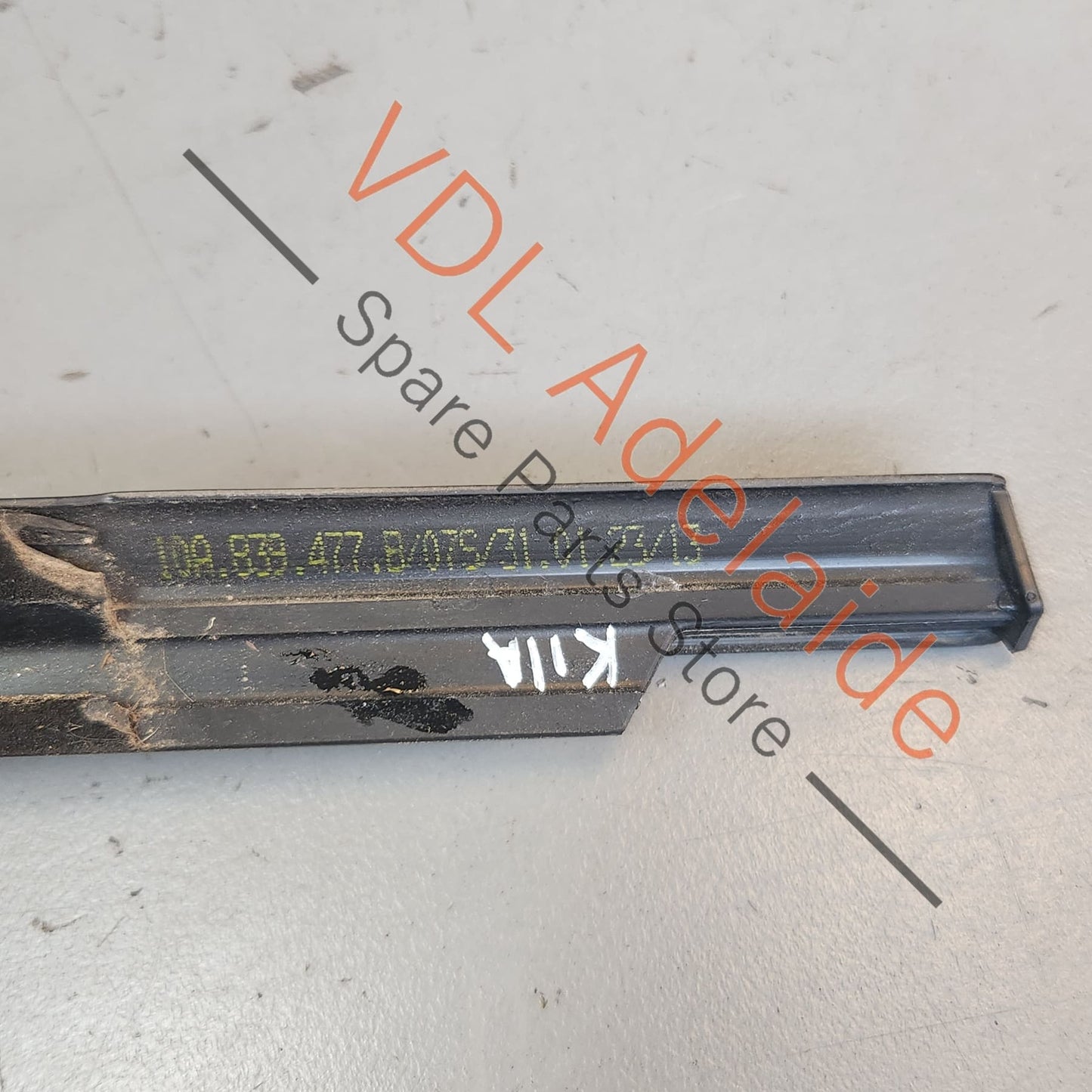 10A839477B 10A839477B5AP Cupra Born Exterior Window Slot Aperture Seal Trim Molding Left Rear 10A839477B