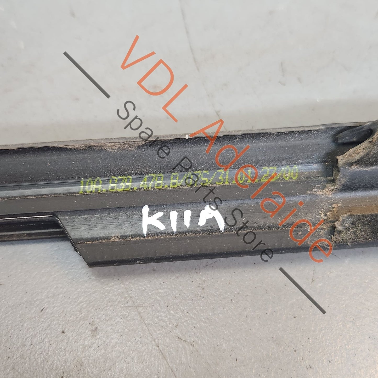 10A839478B 10A839478B5AP Cupra Born Exterior Window Slot Aperture Seal Trim Molding Right Rear 10A839478B