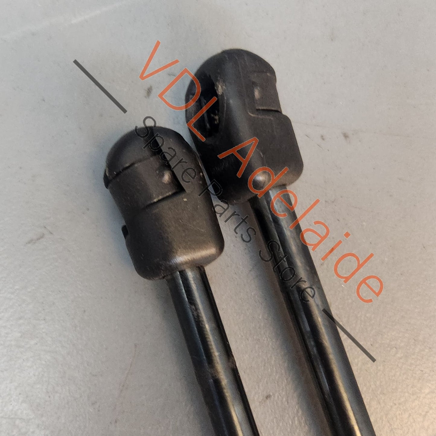 10E827550D Cupra Born K11 Gas Filled Lift Strut for Rear Hatch Boot Trunk Lid 10E827550D (pair)