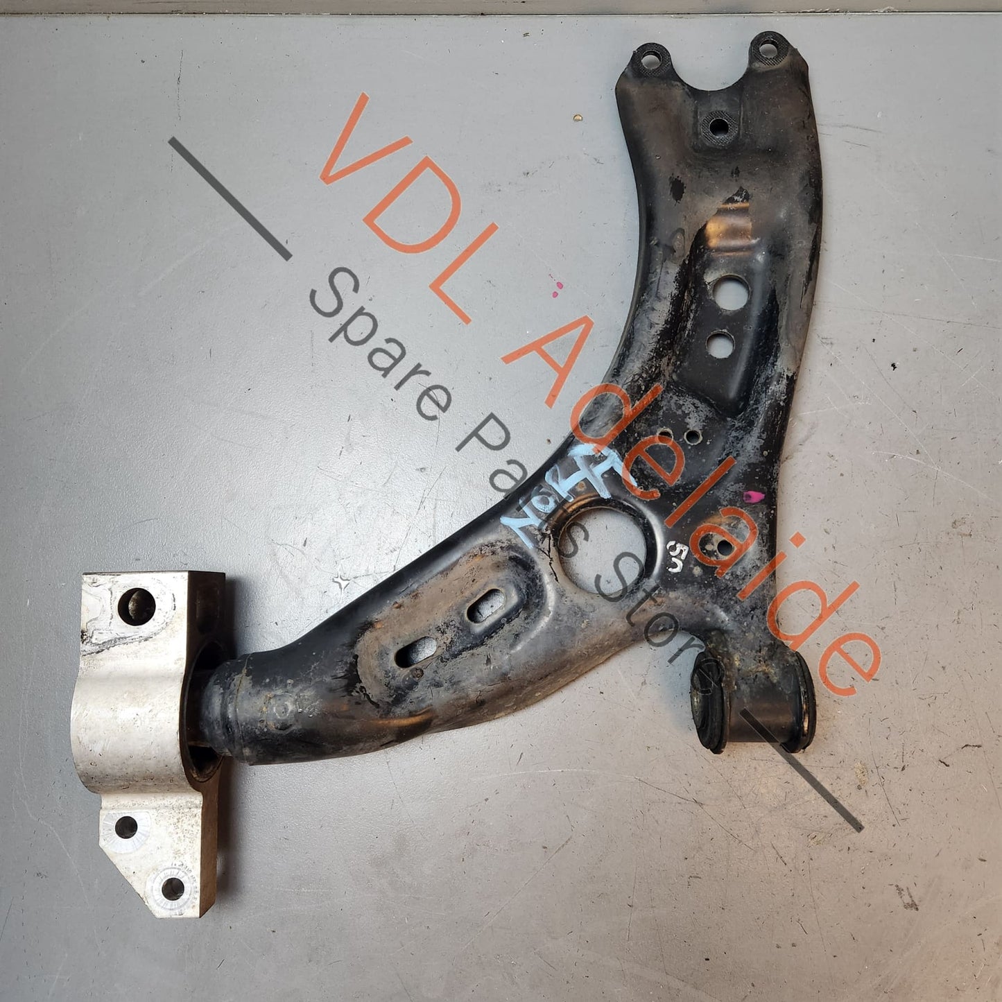 1K0407151BC VW Golf MK6 Left Front Lower Control Arm Wishbone 1K0407151BC