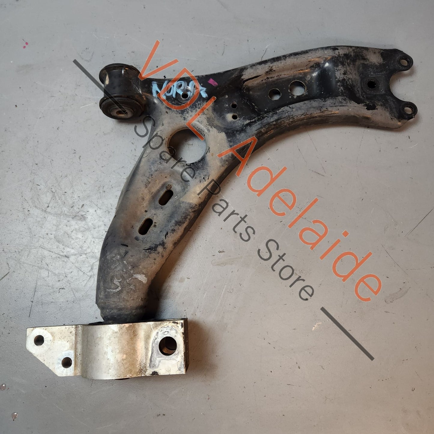 1K0407152BC VW Golf MK6 Right Front Lower Control Arm Wishbone 1K0407152BC