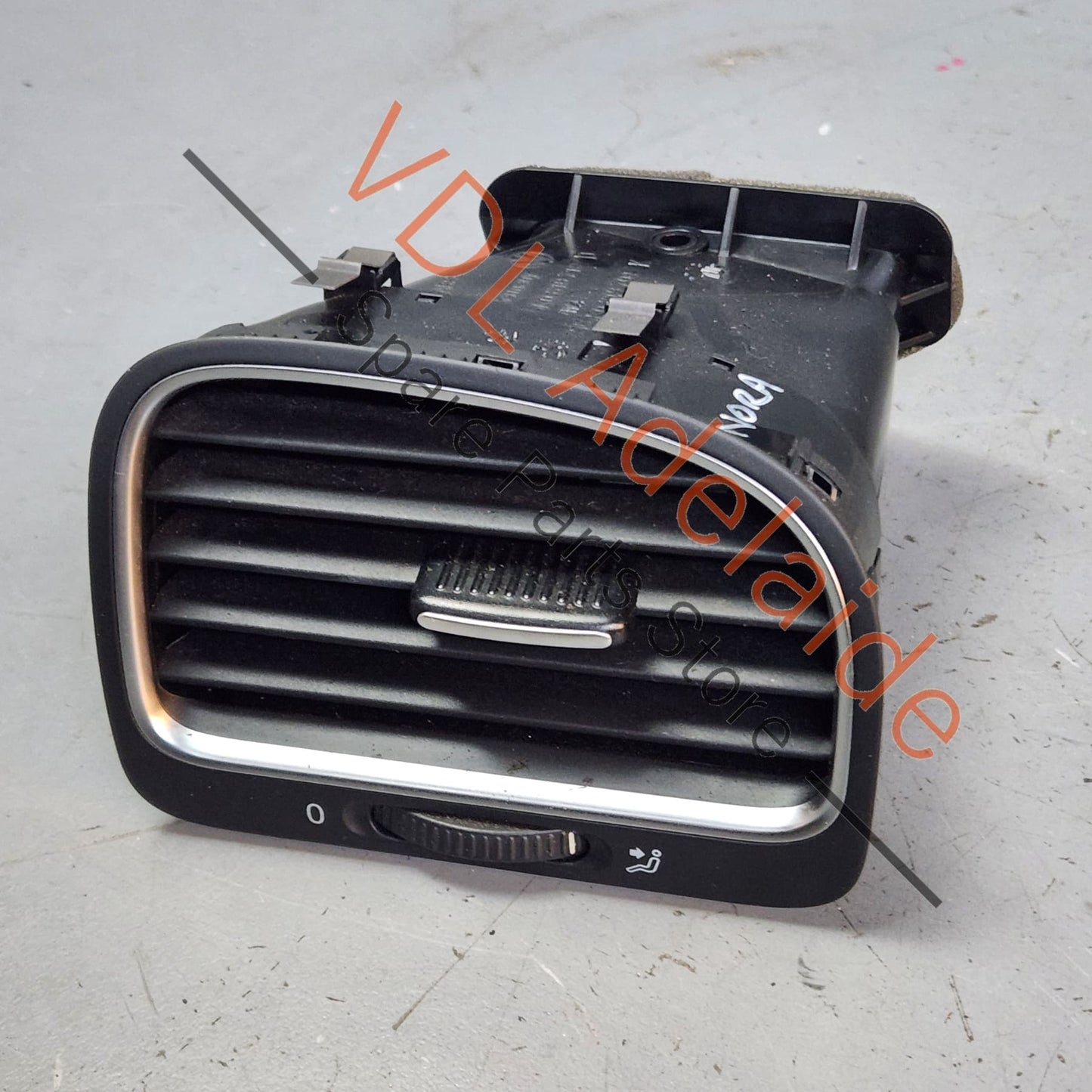 5K0819704KVAL 5K0819704K VW Golf MK6 Right Dash AC Air Vent Interior Trim 5K0819704K