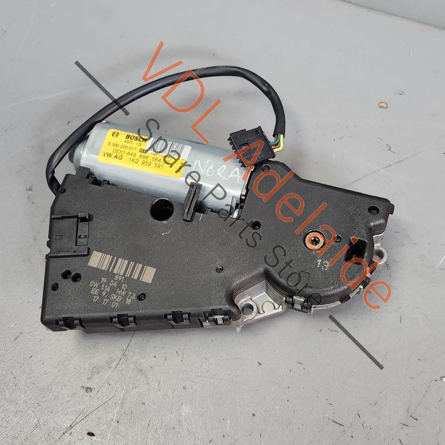 1K0959591 VW Golf Passat Tiguan Sliding Glass Sunroof Roof Motor 1K0959591