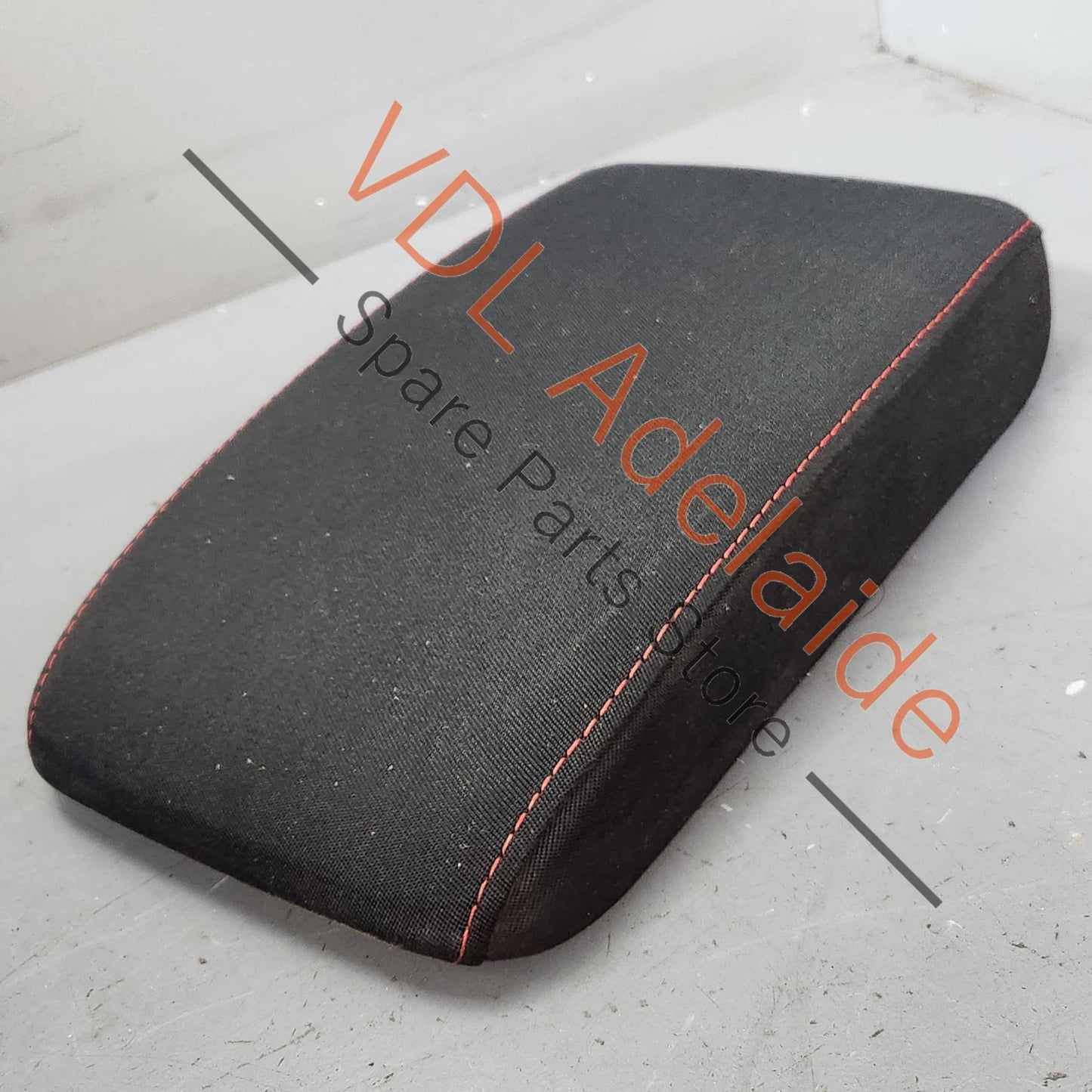 5K006112382V 5K0061123 Genuine OEM VW Golf MK6 Gti Cloth Centre Middle Arm Rest Red Stitching Interior Trim 5K0061123 82V