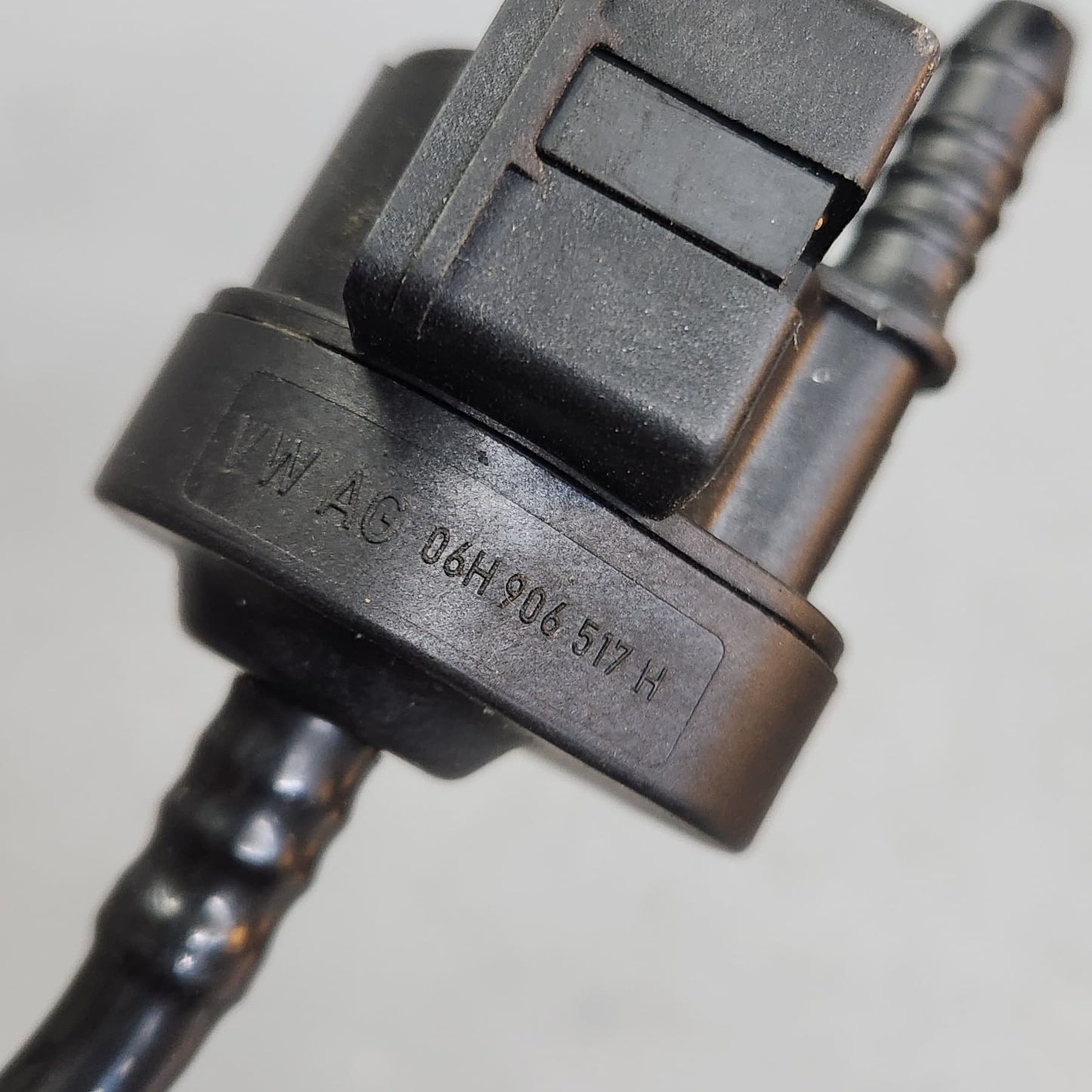 06J133781CE VW Golf CCZ Engine Non-return Valve N20 06J133781CE