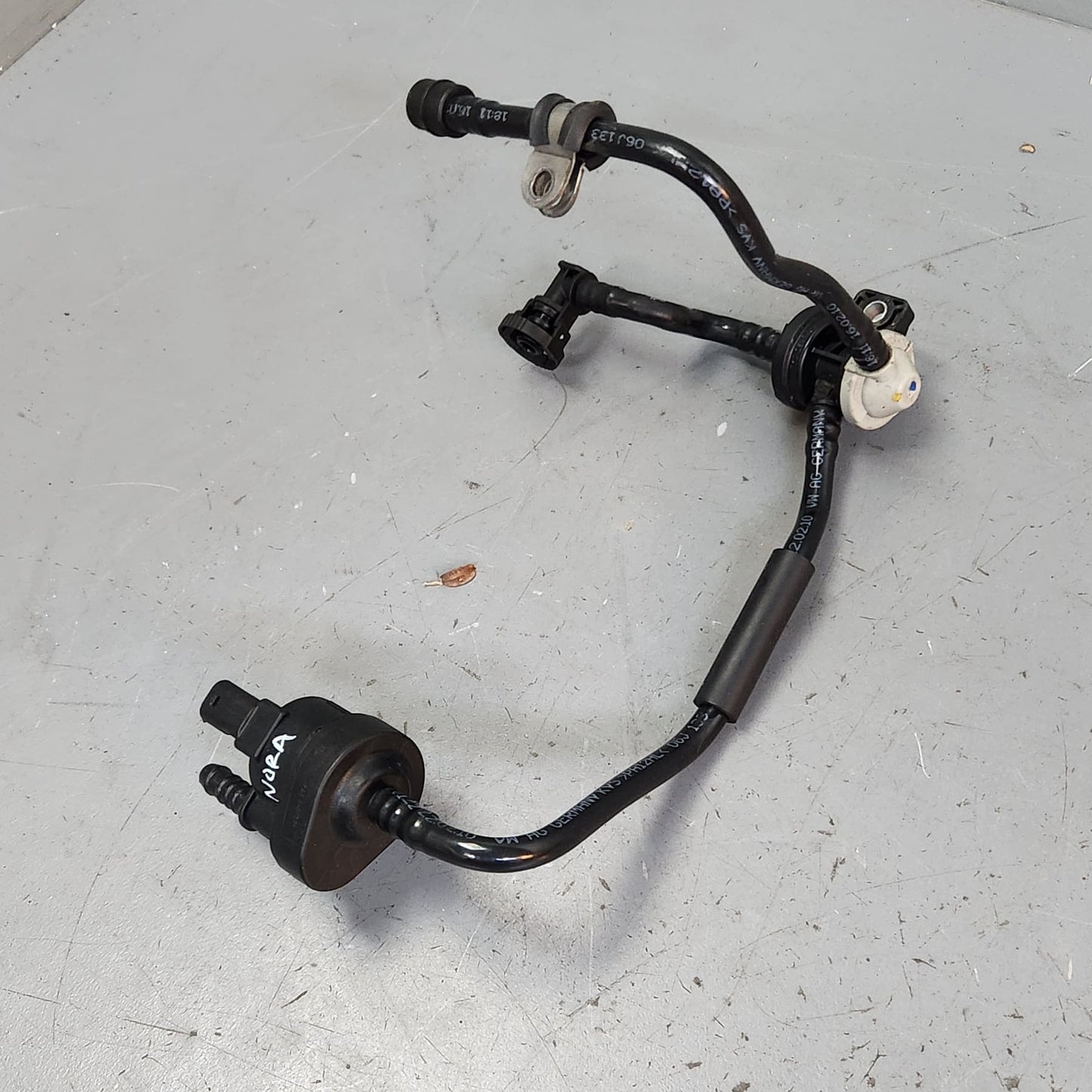 06J133781CE VW Golf CCZ Engine Non-return Valve N20 06J133781CE