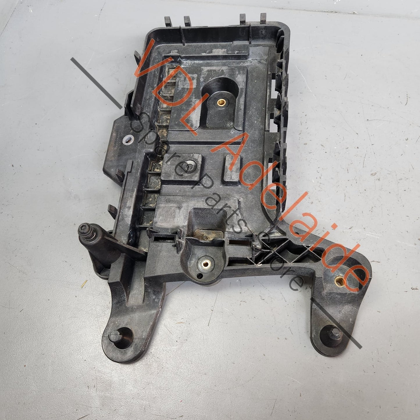1K0915333 VW Golf MK6 Battery Mounting Tray Bracket 1K0915333
