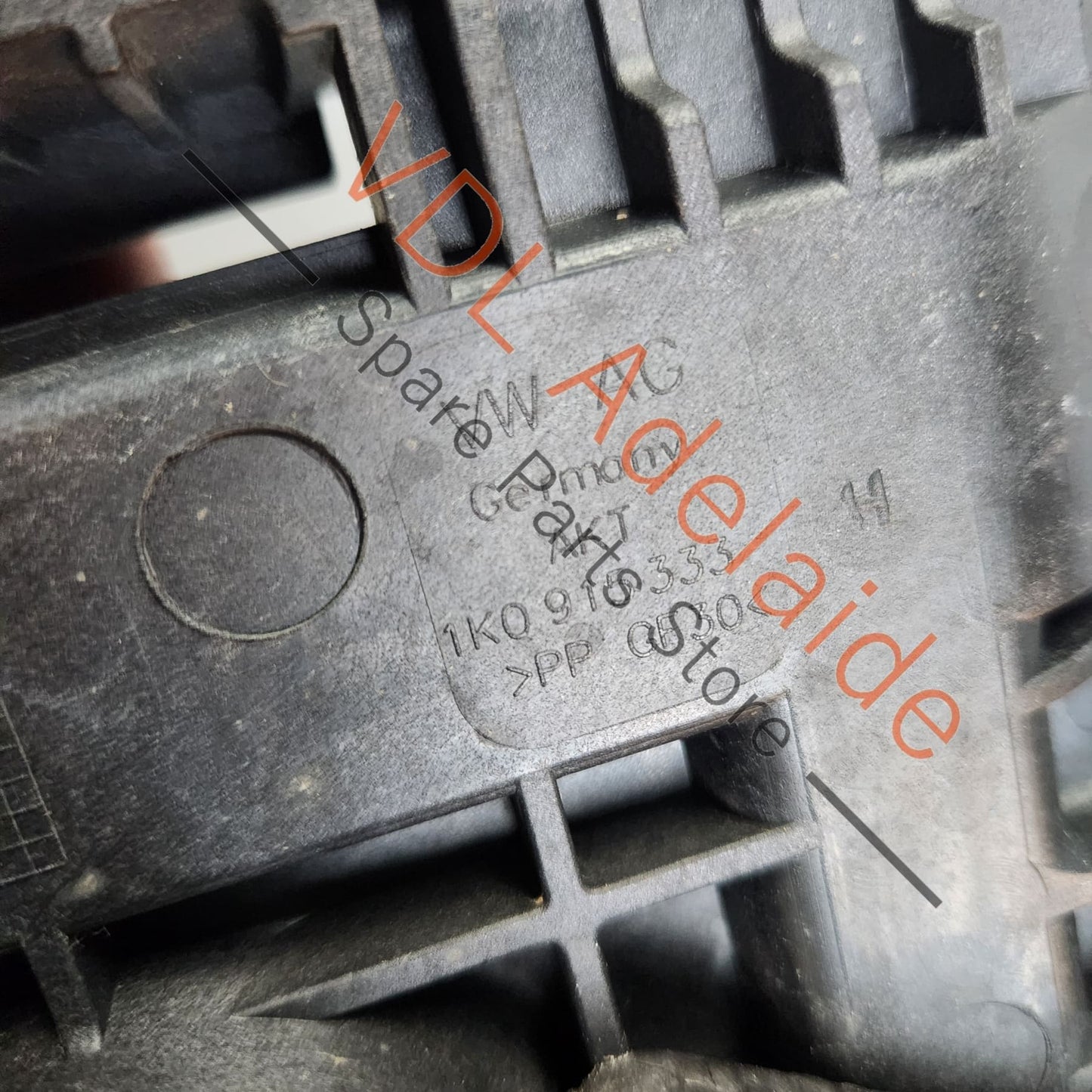 1K0915333 VW Golf MK6 Battery Mounting Tray Bracket 1K0915333