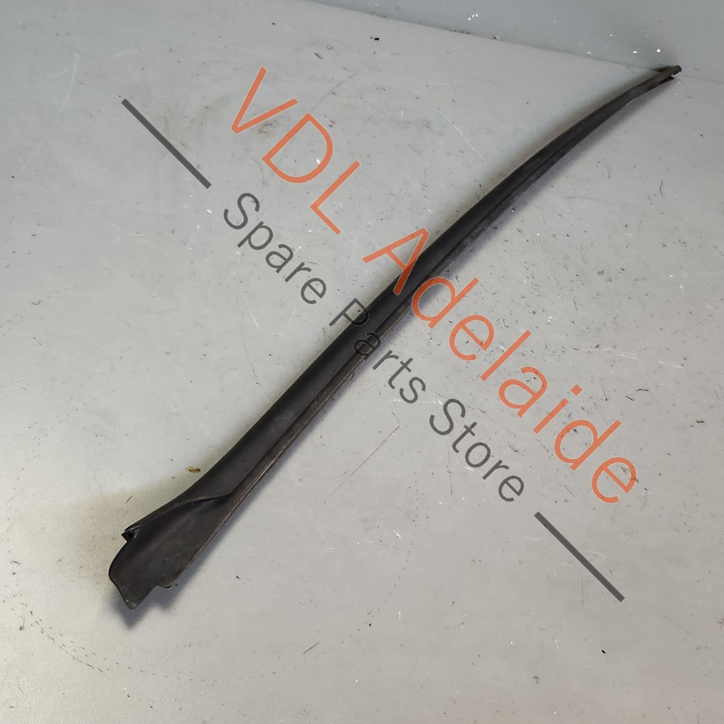5K0854320 VW Golf MK6 RHS Right Windscreen Edge Strip Trim Moulding 5K0854320