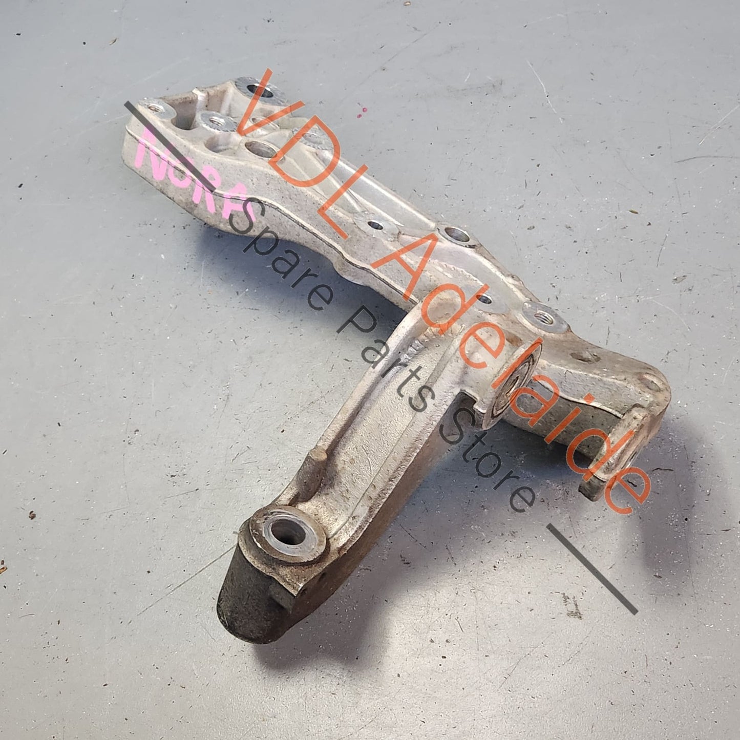 1K0199295E VW Golf MK6 Alloy K Frame Suspension Mounting Bracket Left 1K0199295E