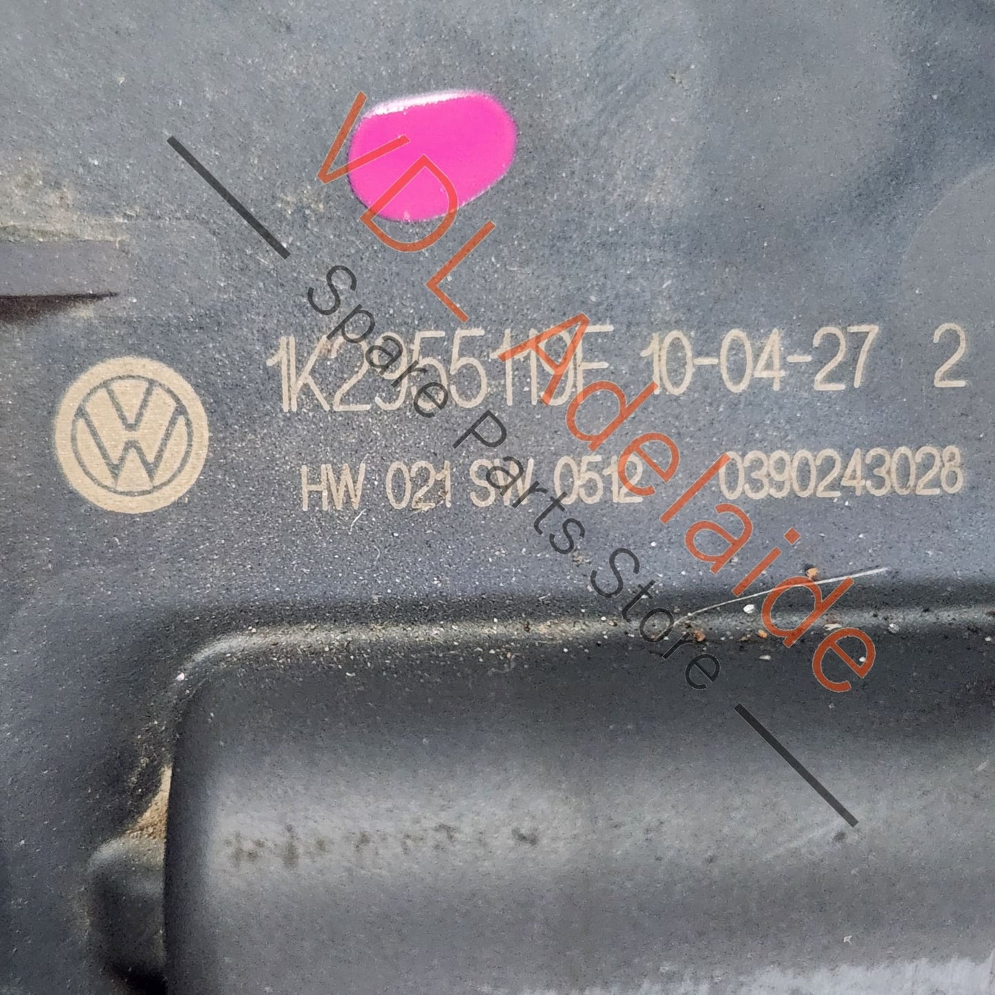 1Q2955119B 1K2955601A VW Golf MK6 Front Windshield Wiper Motor Linkage w Crank Arm 1Q2955119B 1K2955601A