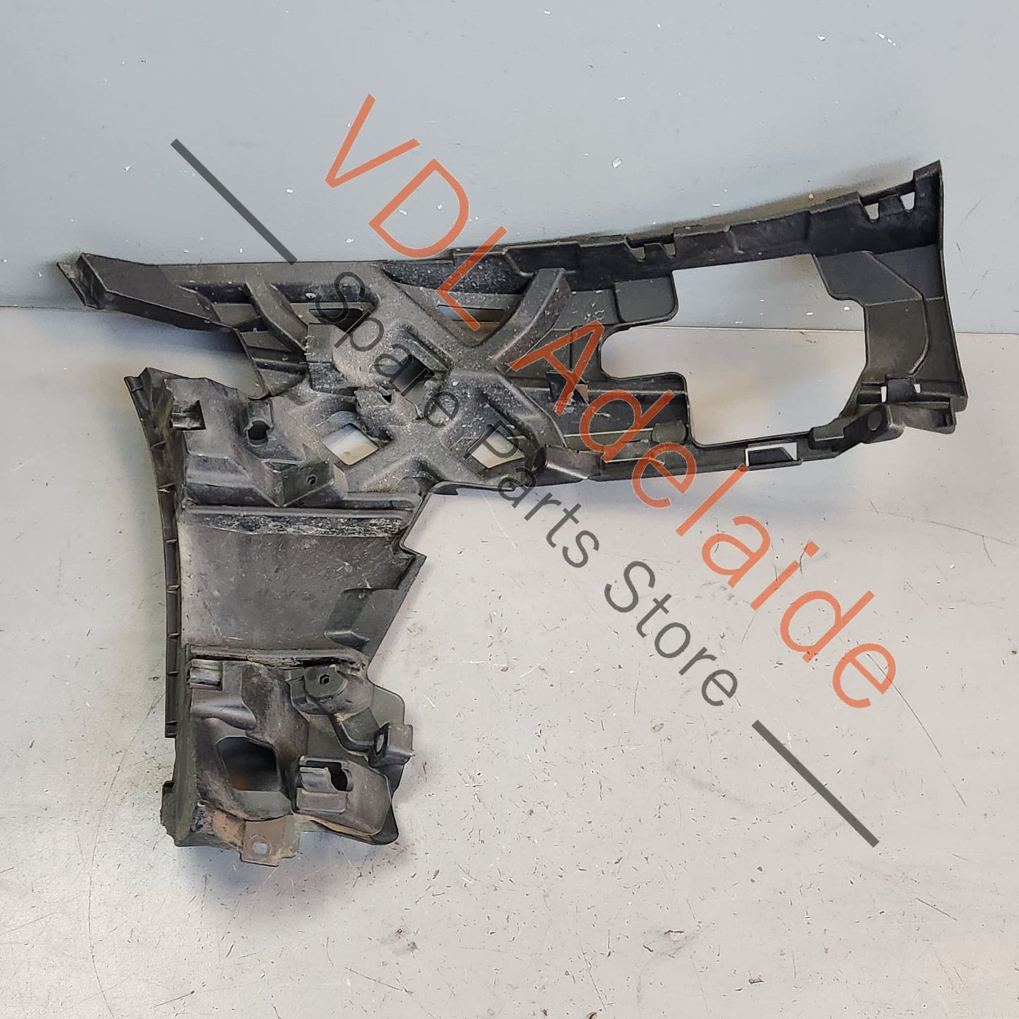 5G0807723L VW Golf MK7.5 R Front Bumper Support Bracket Guide Left 5G0807723L