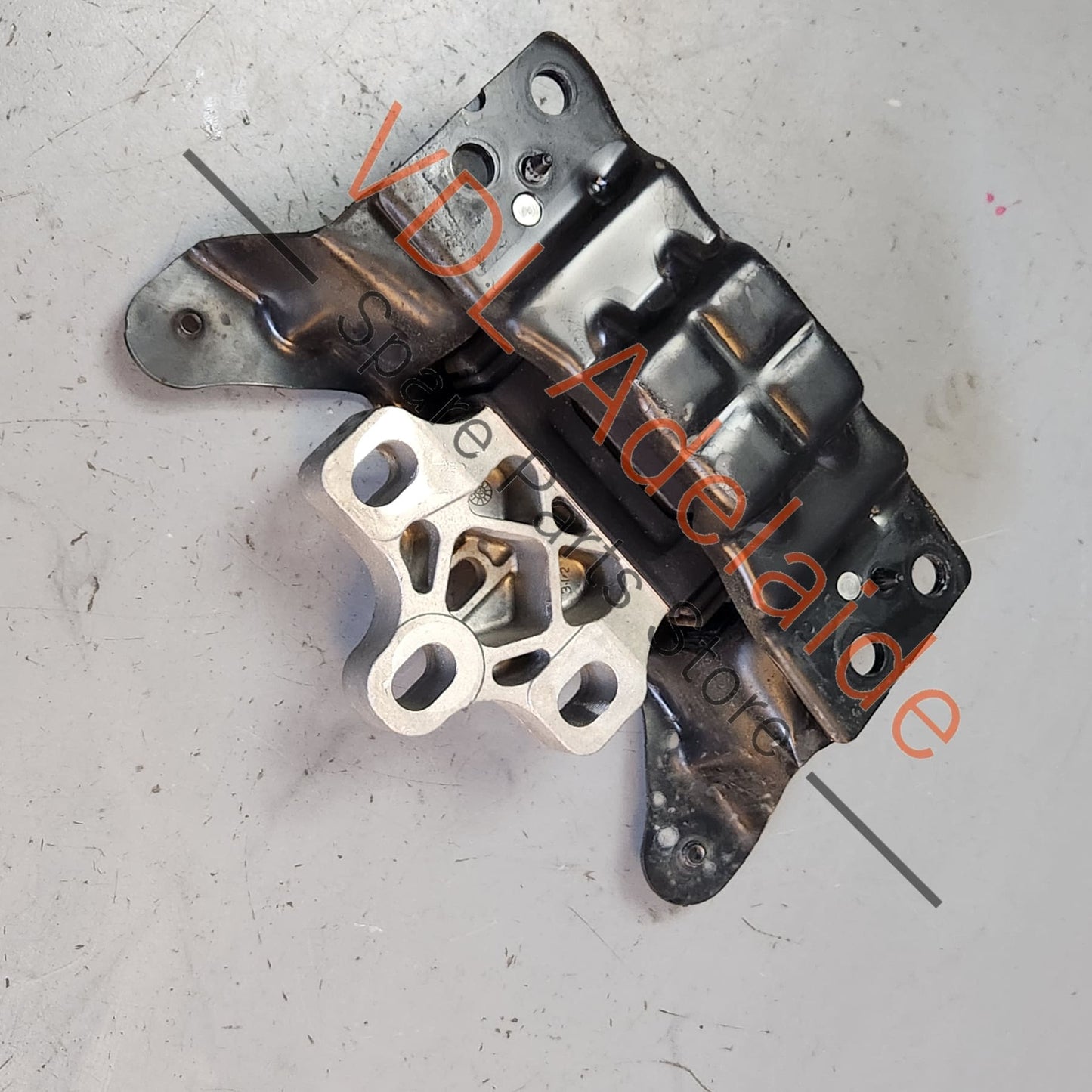5Q0199555BJ VW Golf R MK7.5 Left Side Engine Mount 5Q0199555BJ