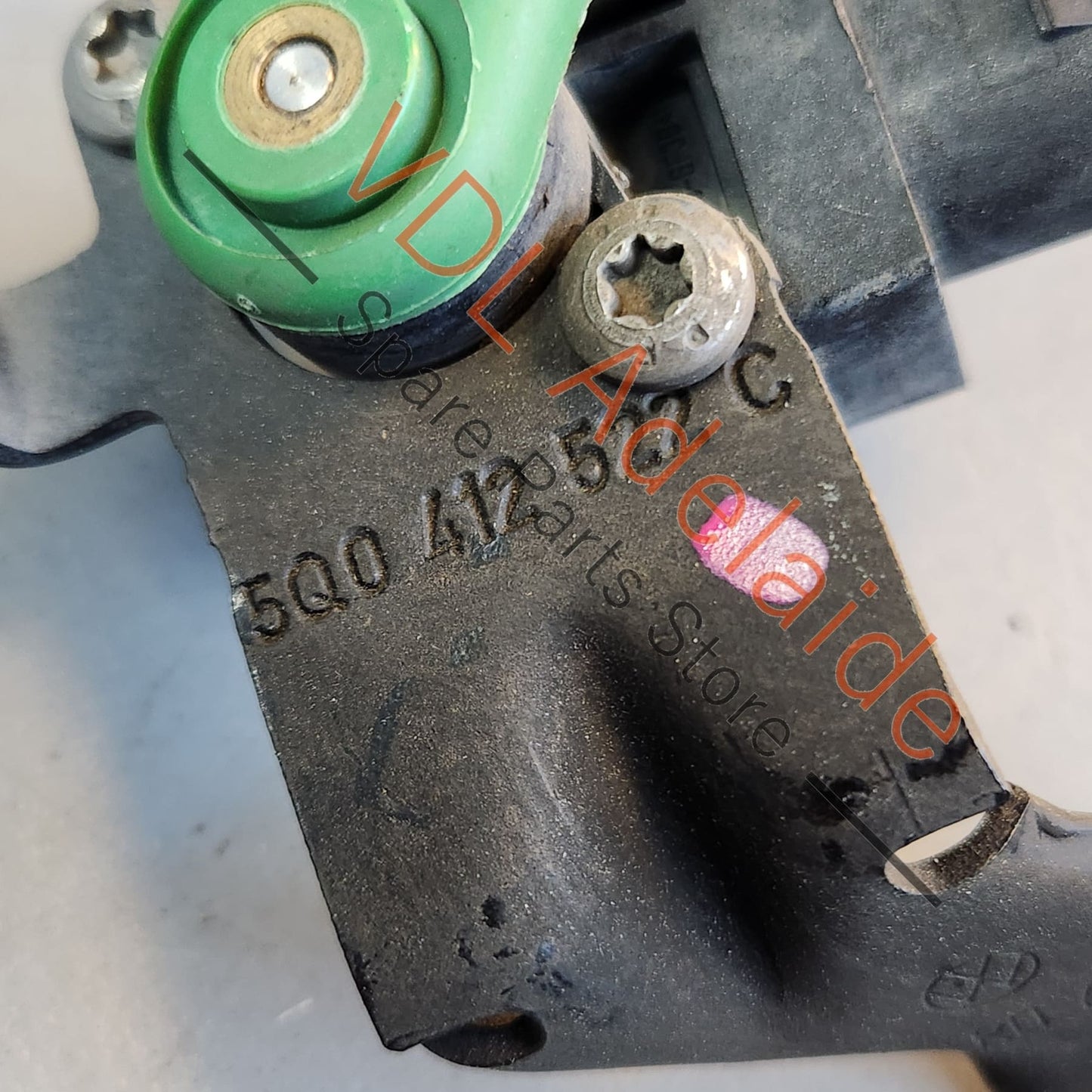 5Q0412522C VW Golf MK7 7.5 Front Right Suspension Level Sensor With Poles 5Q0412522C