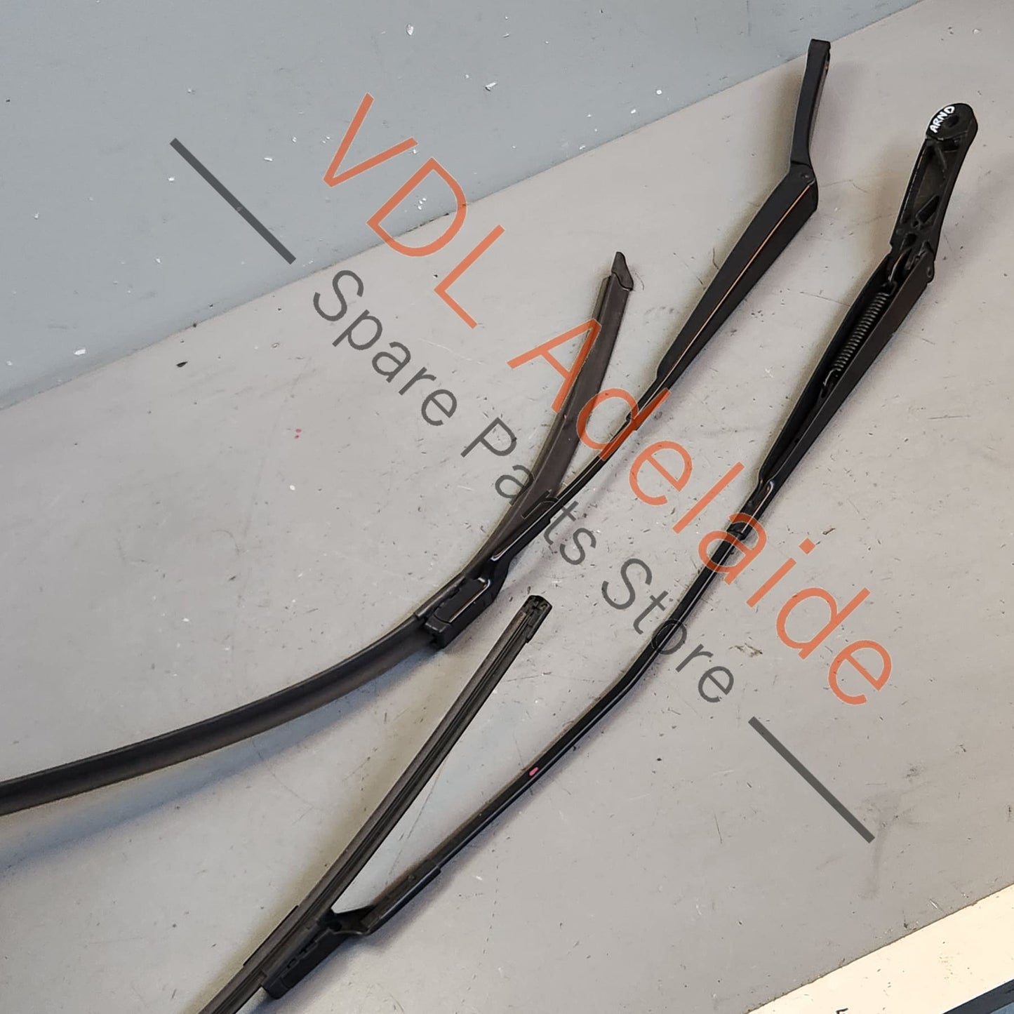5G2955410B 5G2955409 VW Golf MK7 7.5 Front Window Windscreen Wiper Arm Set L&R for RHD models