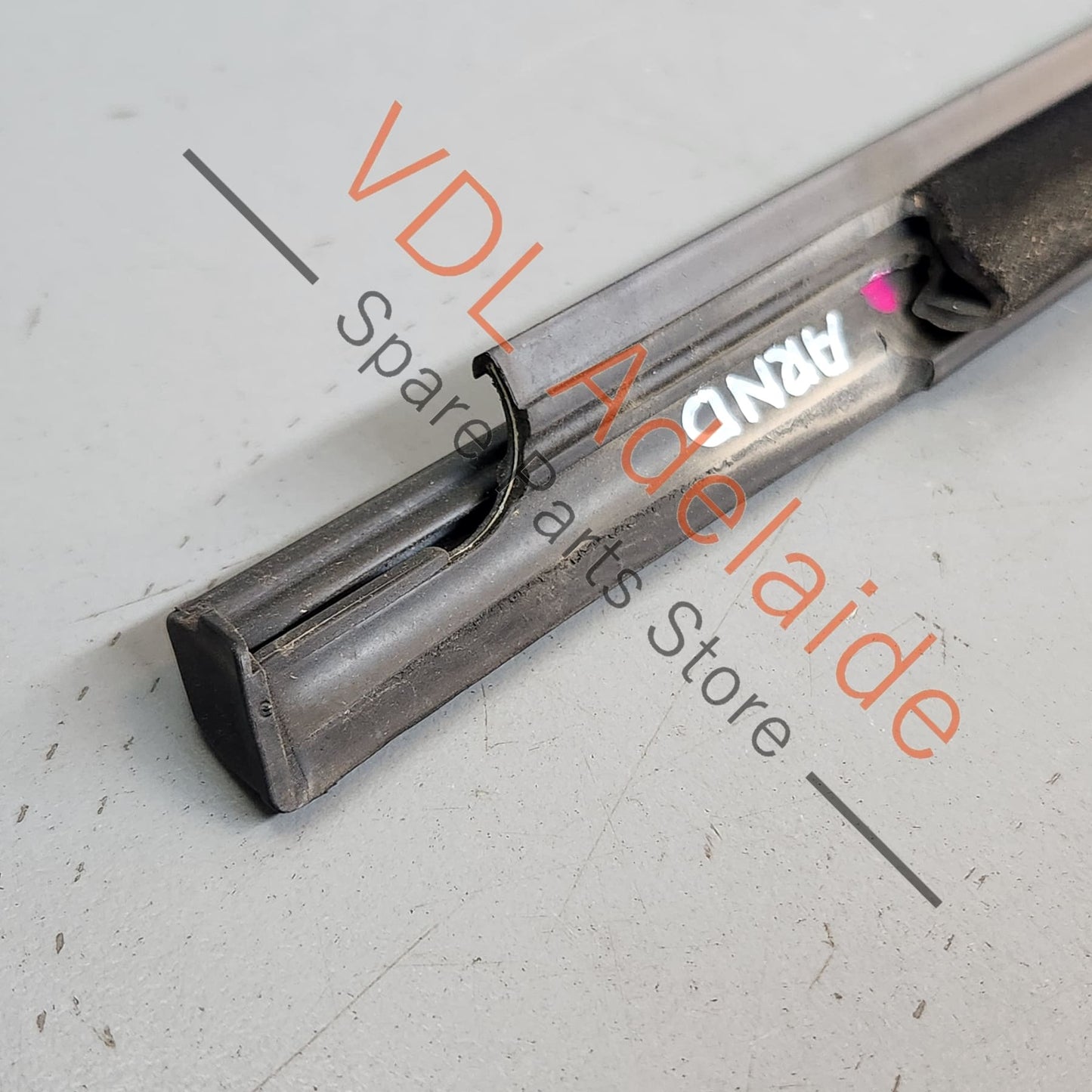5G4837478D5AP VW Golf MK7 Front Right Door Aperture Window Slot Seal Satin Black 5G4837478D 5AP