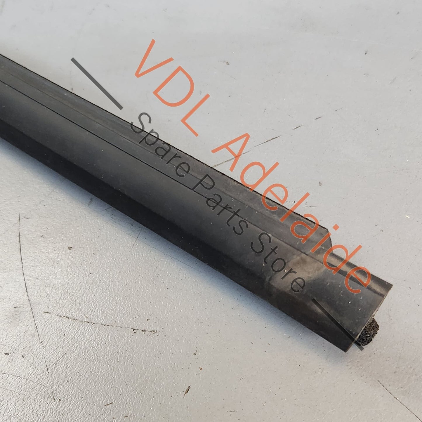 5G4837478D5AP VW Golf MK7 Front Right Door Aperture Window Slot Seal Satin Black 5G4837478D 5AP