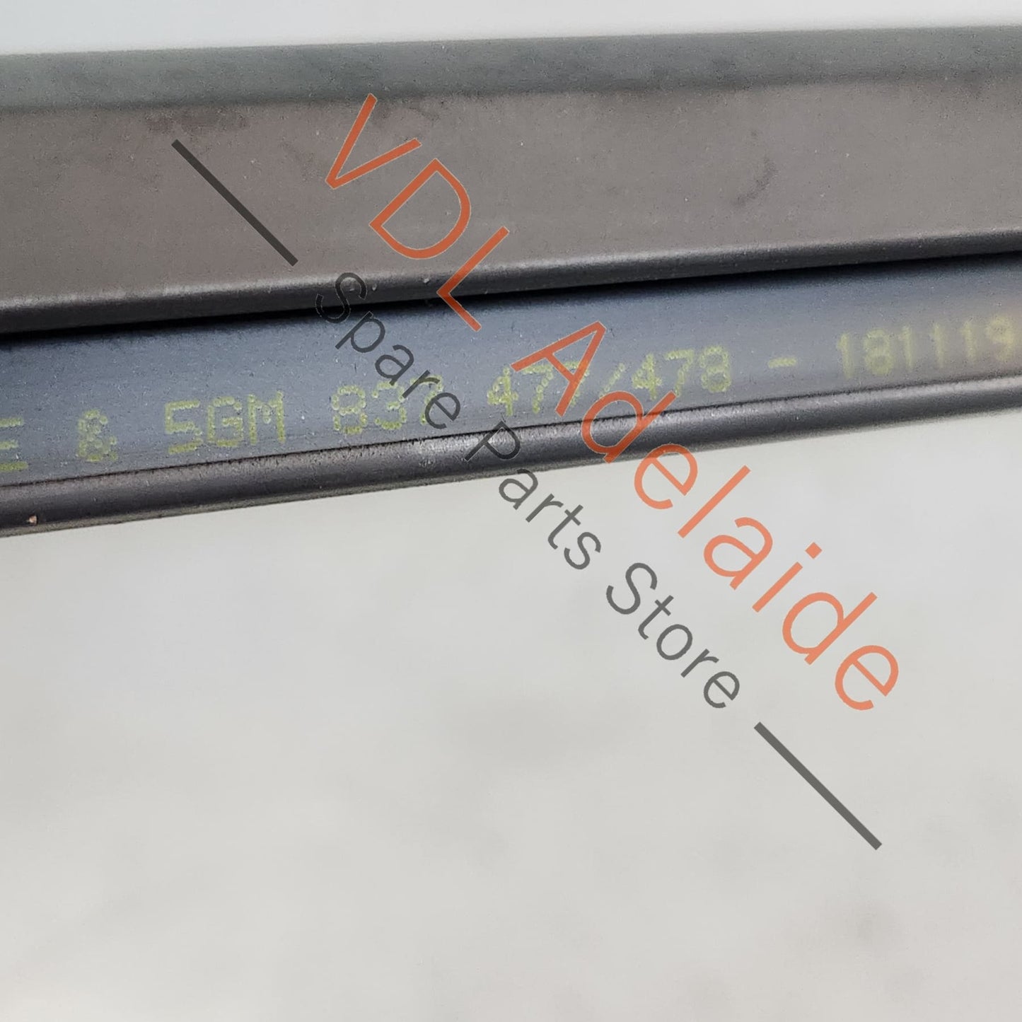 5G4837477D5AP VW Golf MK7 Front Left Door Aperture Window Slot Seal Satin Black 5G4837477D 5AP