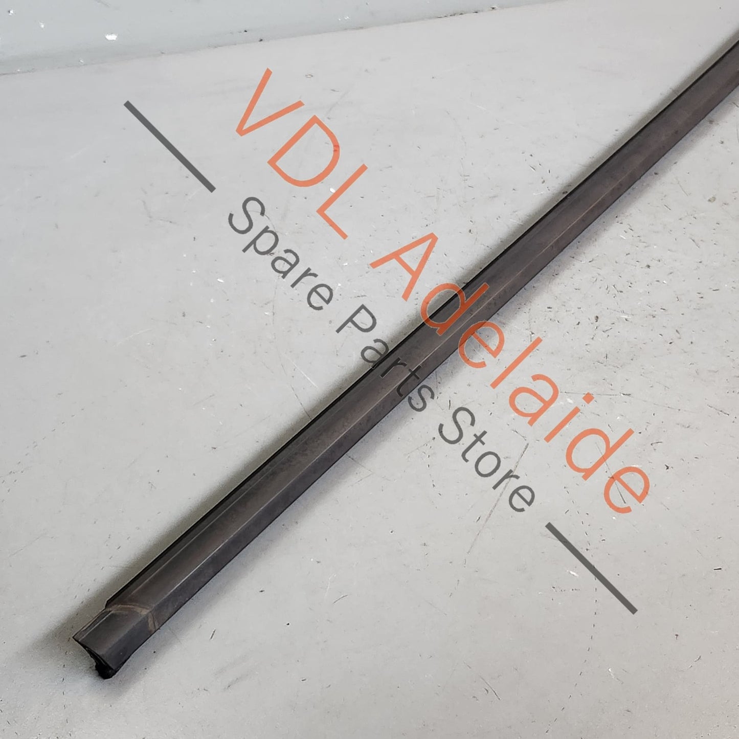 5G4837477D5AP VW Golf MK7 Front Left Door Aperture Window Slot Seal Satin Black 5G4837477D 5AP