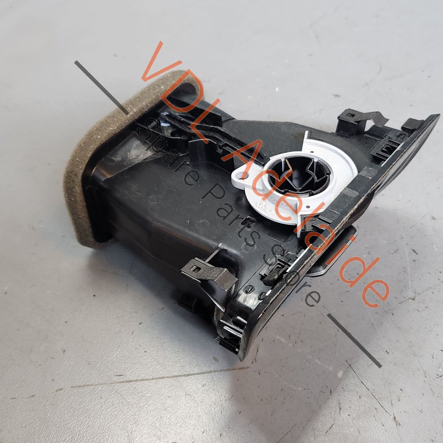 5G2819703RQYI VW Golf MK7 7.5 Left Side Dash Air Vent AC 5G2819703R QYI Gloss Black
