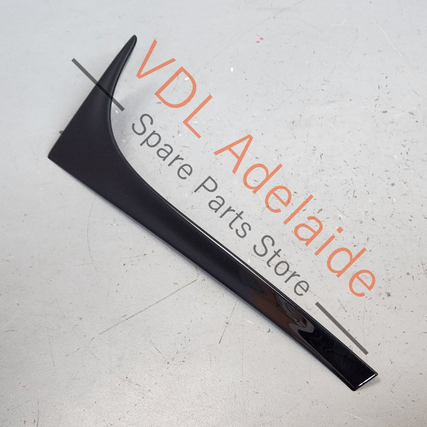 5G6805945C VW Golf MK7 7.5 Gti R Left Rear Window Spoiler Trim Molding 5G6805945C 041