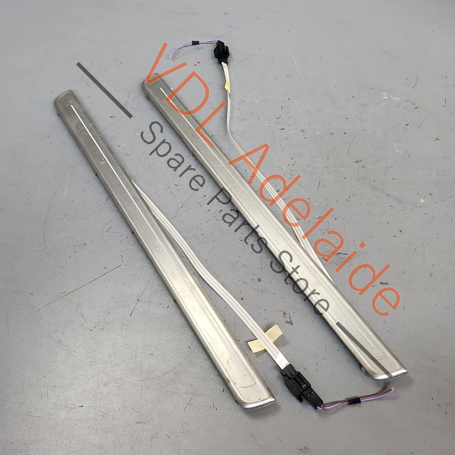5G4853369KDAT VW Golf R MK7 7.5 Pair of Illuminated Blue LED Sill Trim Entry Light Strip 5G4853369K DAT Suit 4dr Models