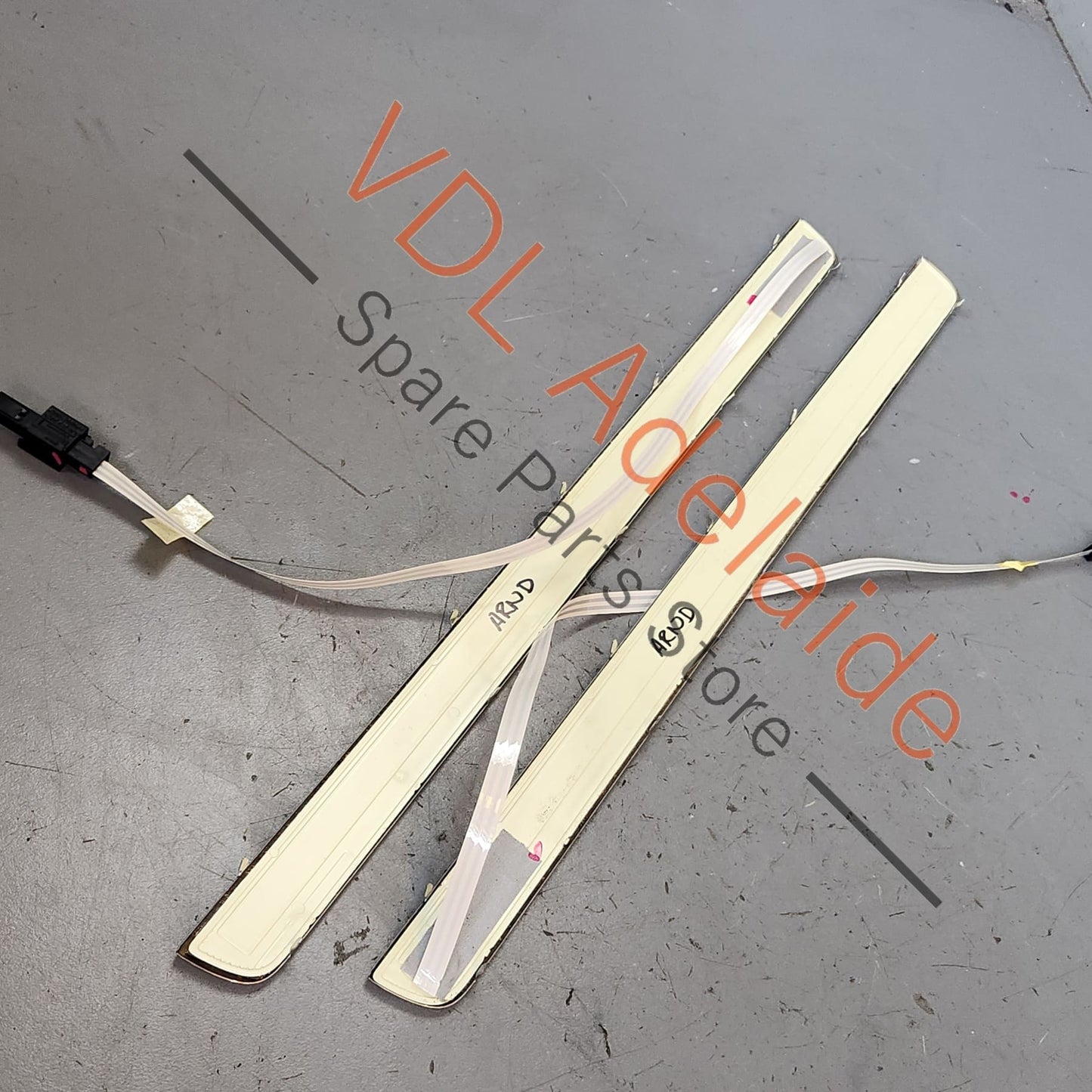 5G4853369KDAT VW Golf R MK7 7.5 Pair of Illuminated Blue LED Sill Trim Entry Light Strip 5G4853369K DAT Suit 4dr Models