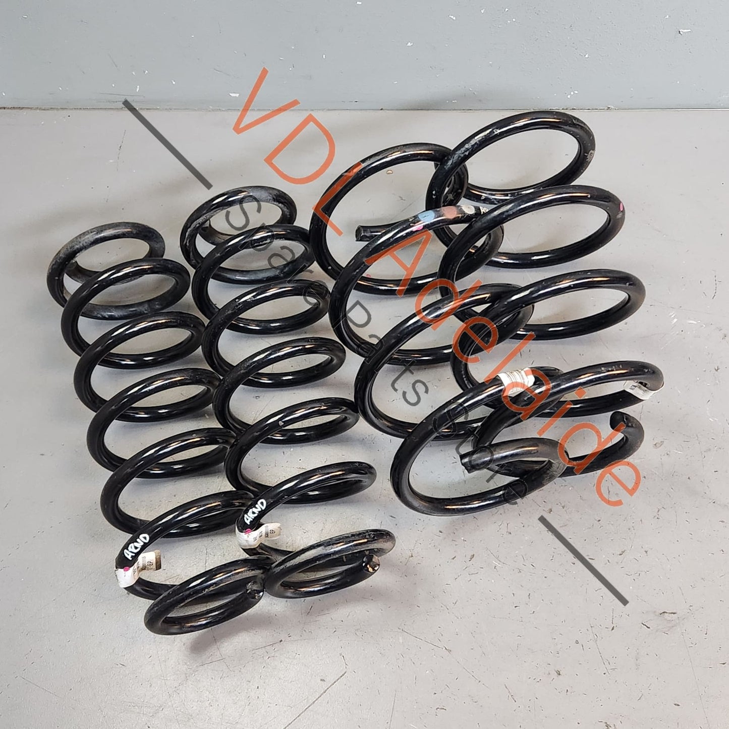 5Q0411105JG 5Q0511115EP VW Golf R MK7 7.5 Set of Coil Springs 5Q0411105JG 5Q0511115EP
