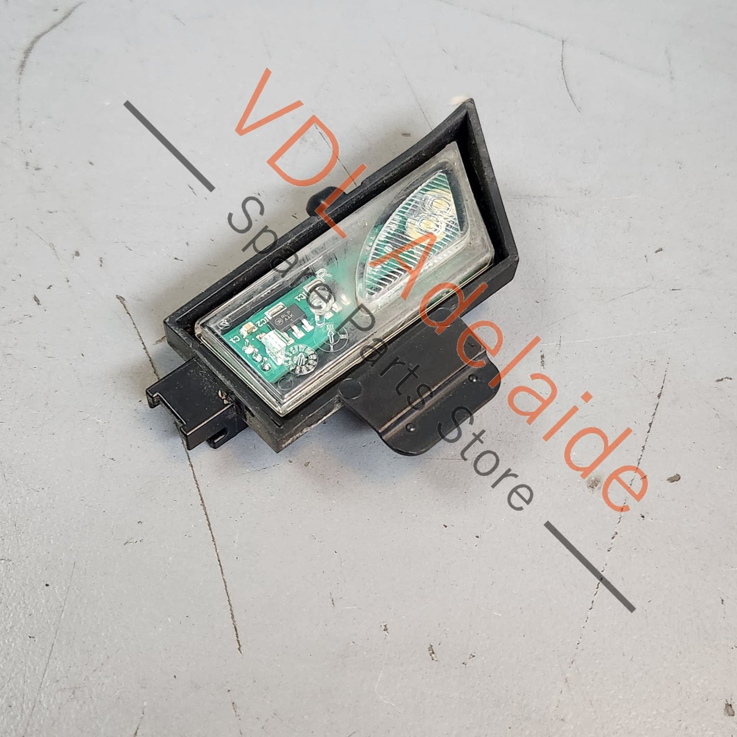5G0945292 VW Golf Right Side Mirror Puddle Entry Light 5G0945292
