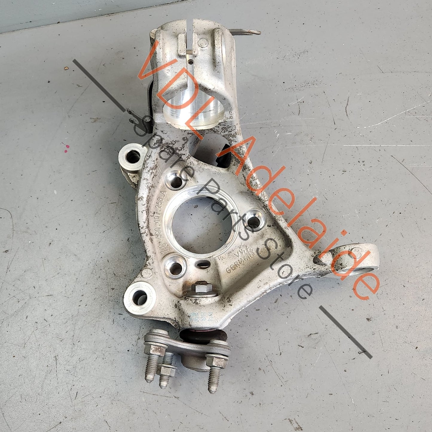 5Q04072545A VW Golf R Front Right Wheel Bearing Housing Hub Knuckle 85mm 5Q04072545A