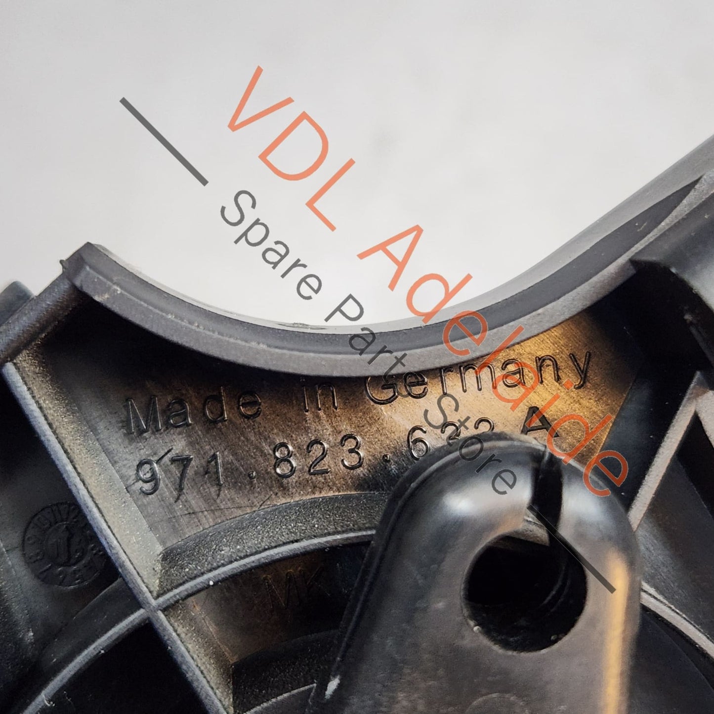 971823633A 971823533A Porsche Panamera 971 Hood Bonnet Lock Release Handle Lever 971823633A 971823533A