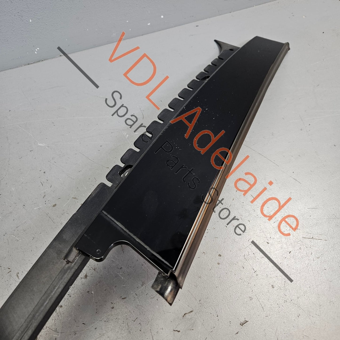 971853290B 971853290D 971853290 Porsche Panamera 971 Right Rear Door Exterior B Pillar Trim Moulding Gloss Black 971853290
