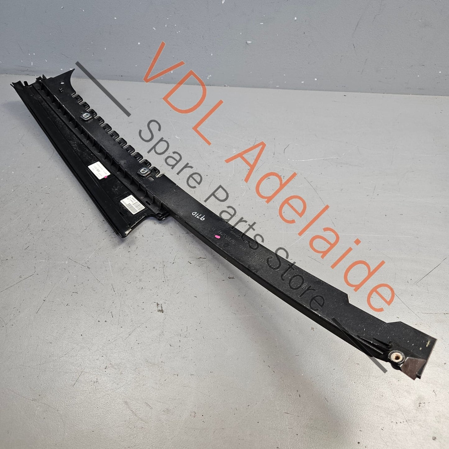 971853290B 971853290D 971853290 Porsche Panamera 971 Right Rear Door Exterior B Pillar Trim Moulding Gloss Black 971853290