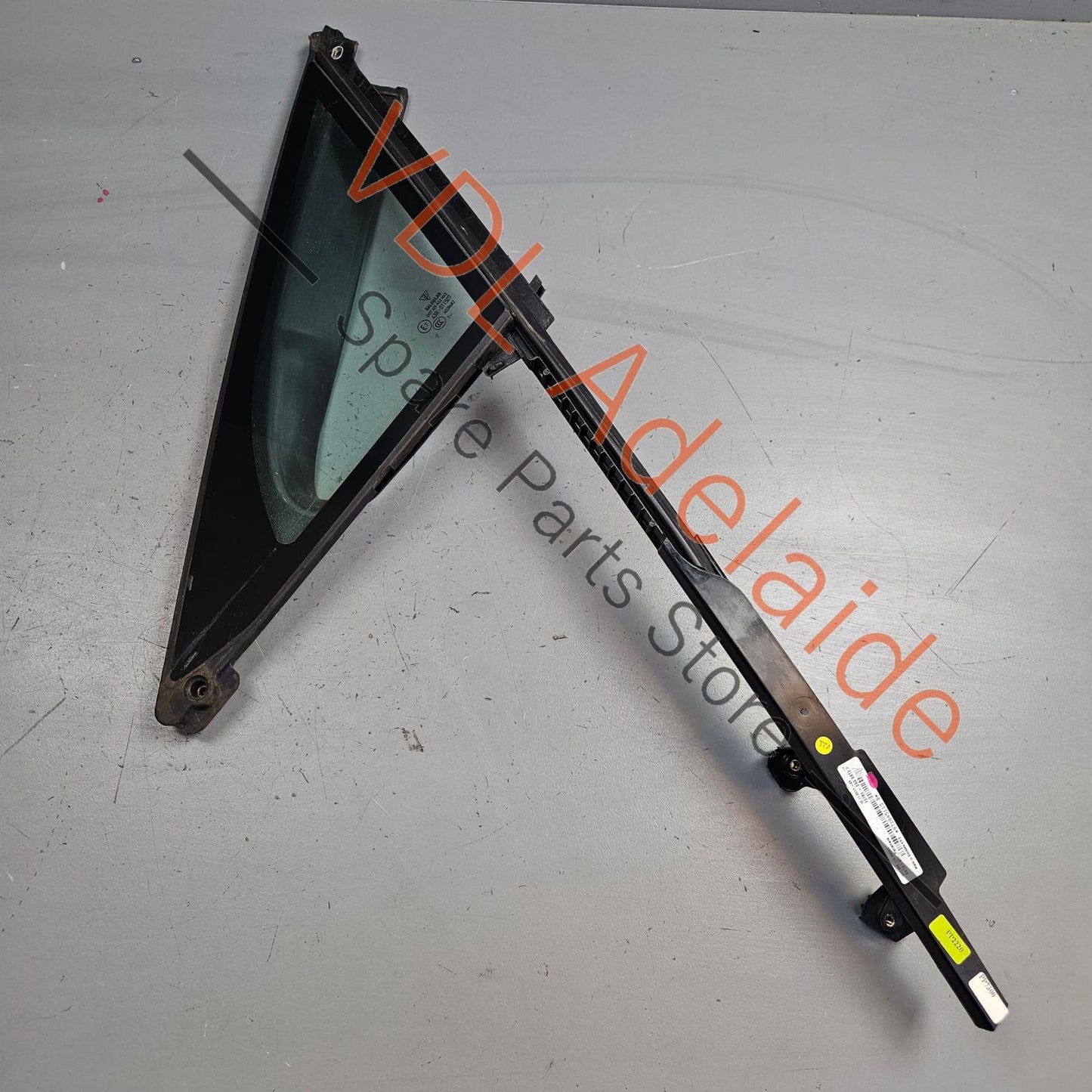 971845113P 971845113 Porsche Panamera 971 Front Left Door Fixed Quarter Window Glass 971845113 971845113P