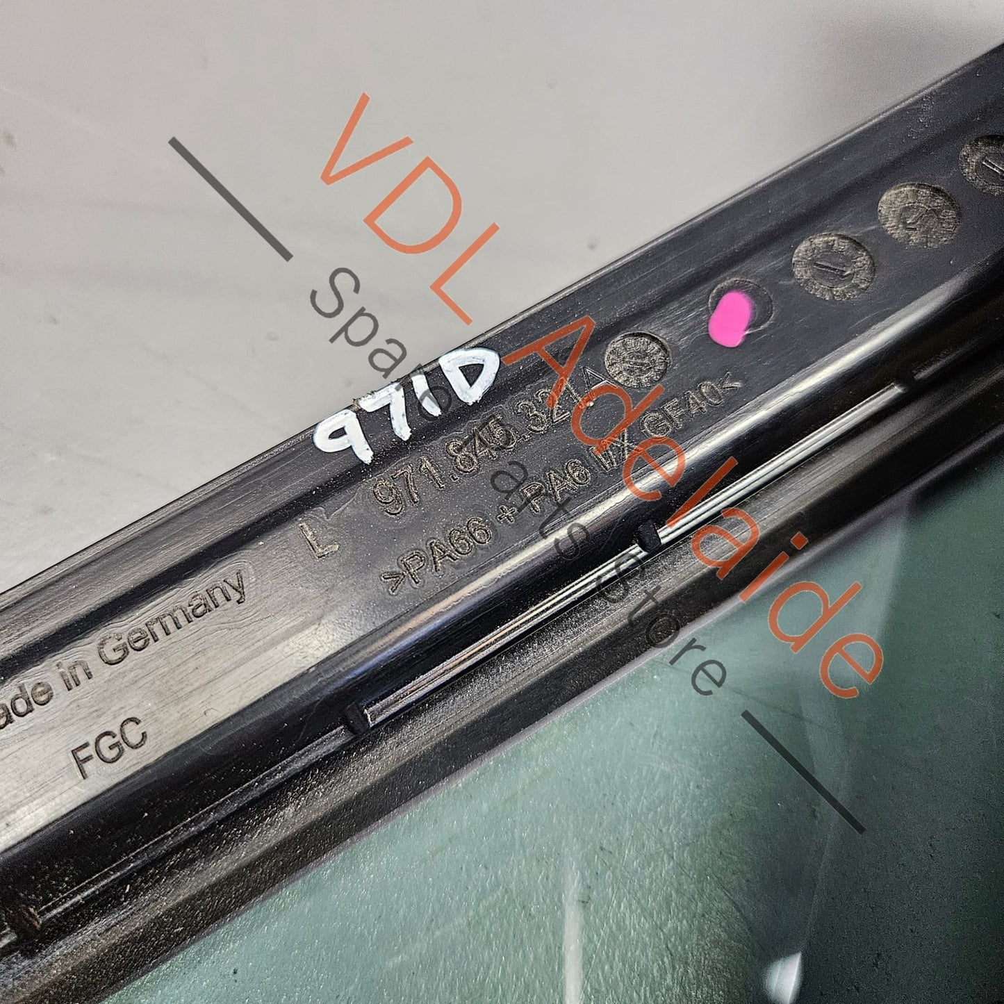 971845113P 971845113 Porsche Panamera 971 Front Left Door Fixed Quarter Window Glass 971845113 971845113P