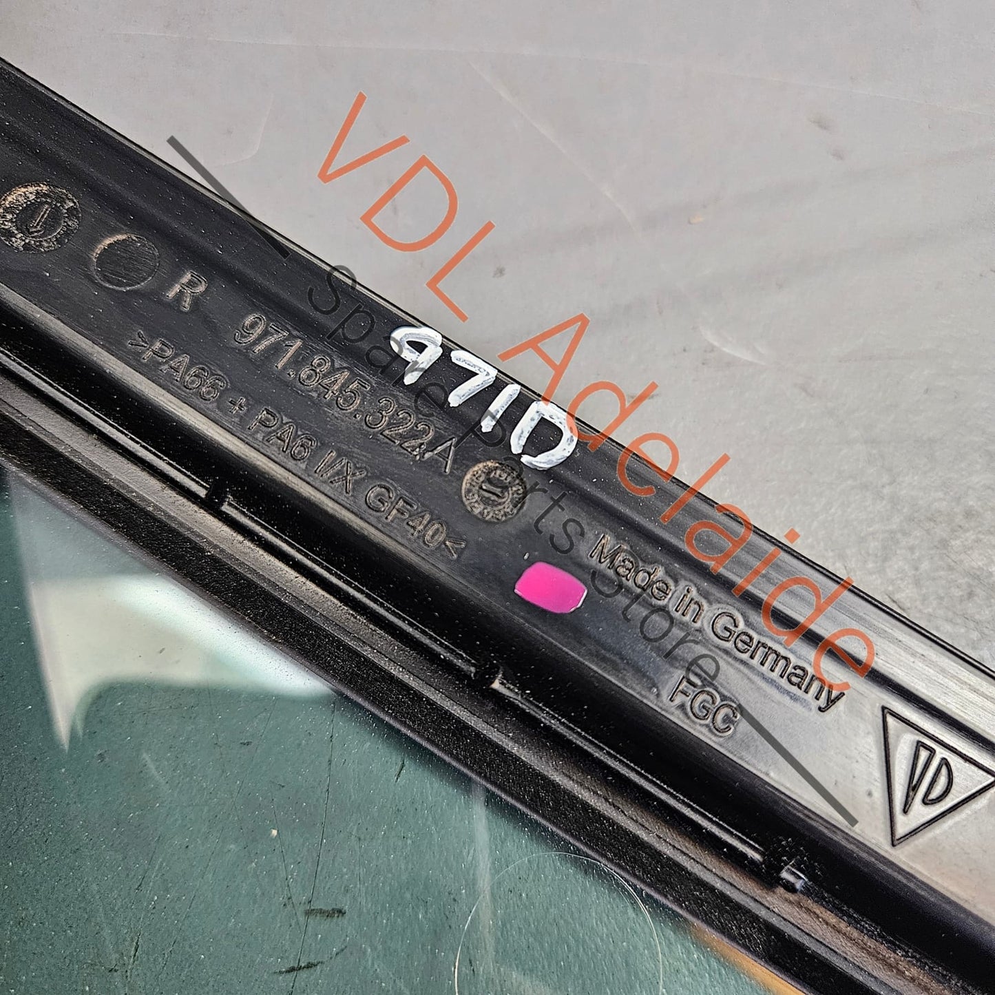 971845114P 971845114 Porsche Panamera 971 Front Right Door Fixed Quarter Window Glass 971845114 971845114P