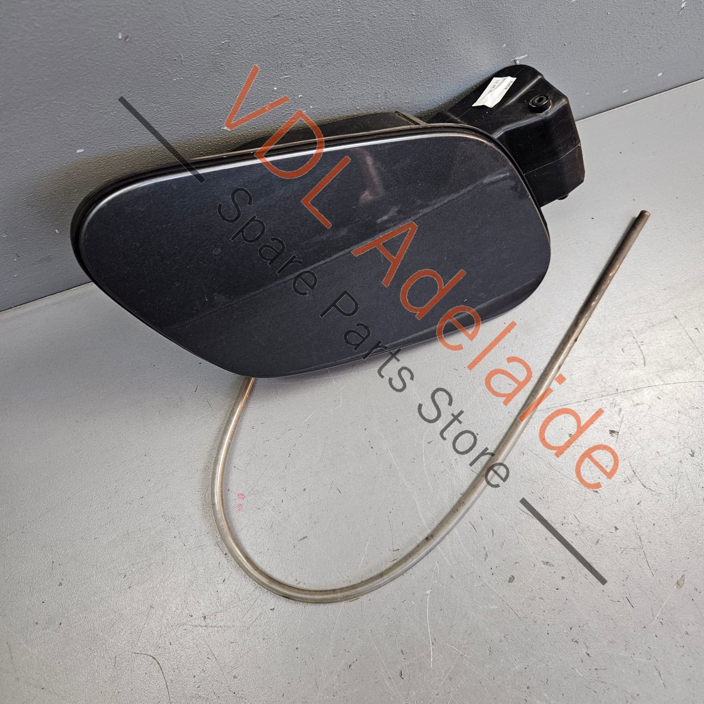 5G0809909GRU VW Golf MK7 Fuel Filler Door Cap Flap 5G0809857 5G0809909 GRU Indium Grey LR7H X3X3