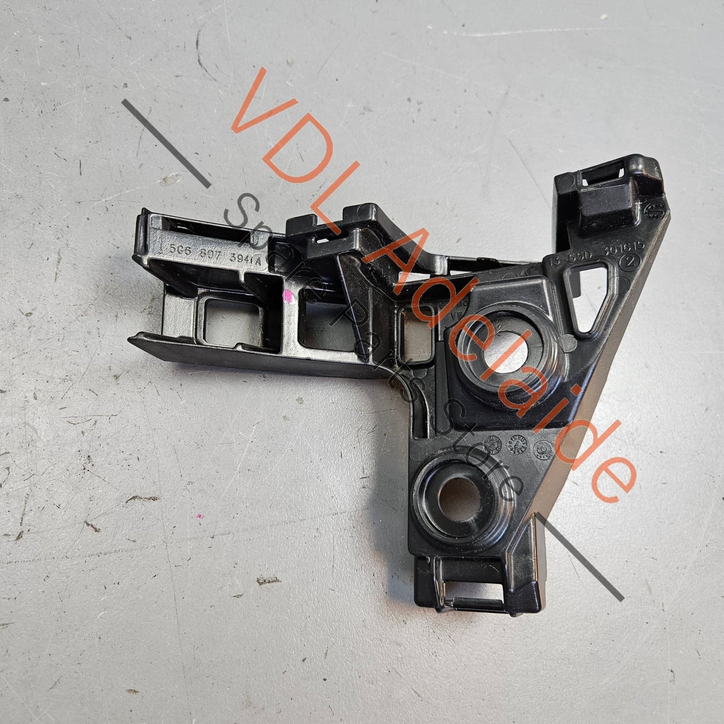 5G6807394A VW Golf MK7 Rear Right Bumper Bar Bracket 5G6807394A