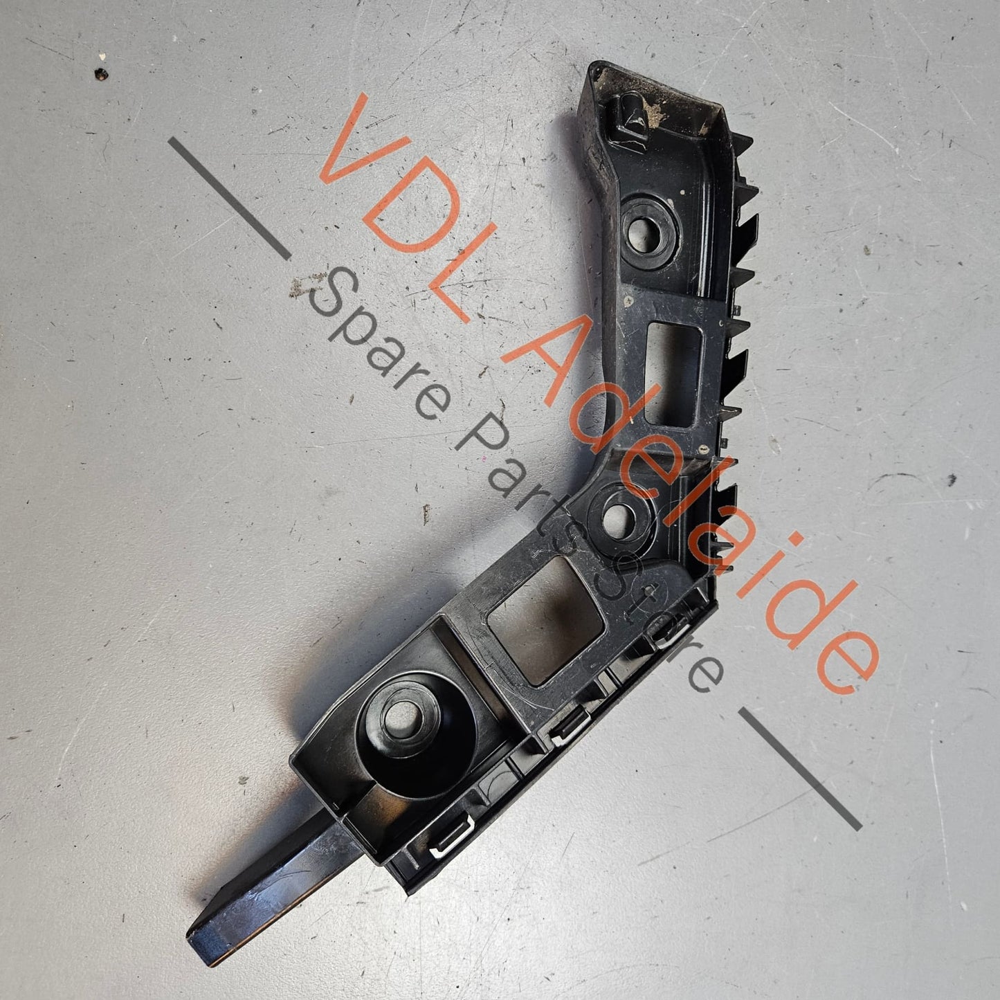 5G6807393 VW Golf MK7 Rear Left Bumper Bar Bracket 5G6807393