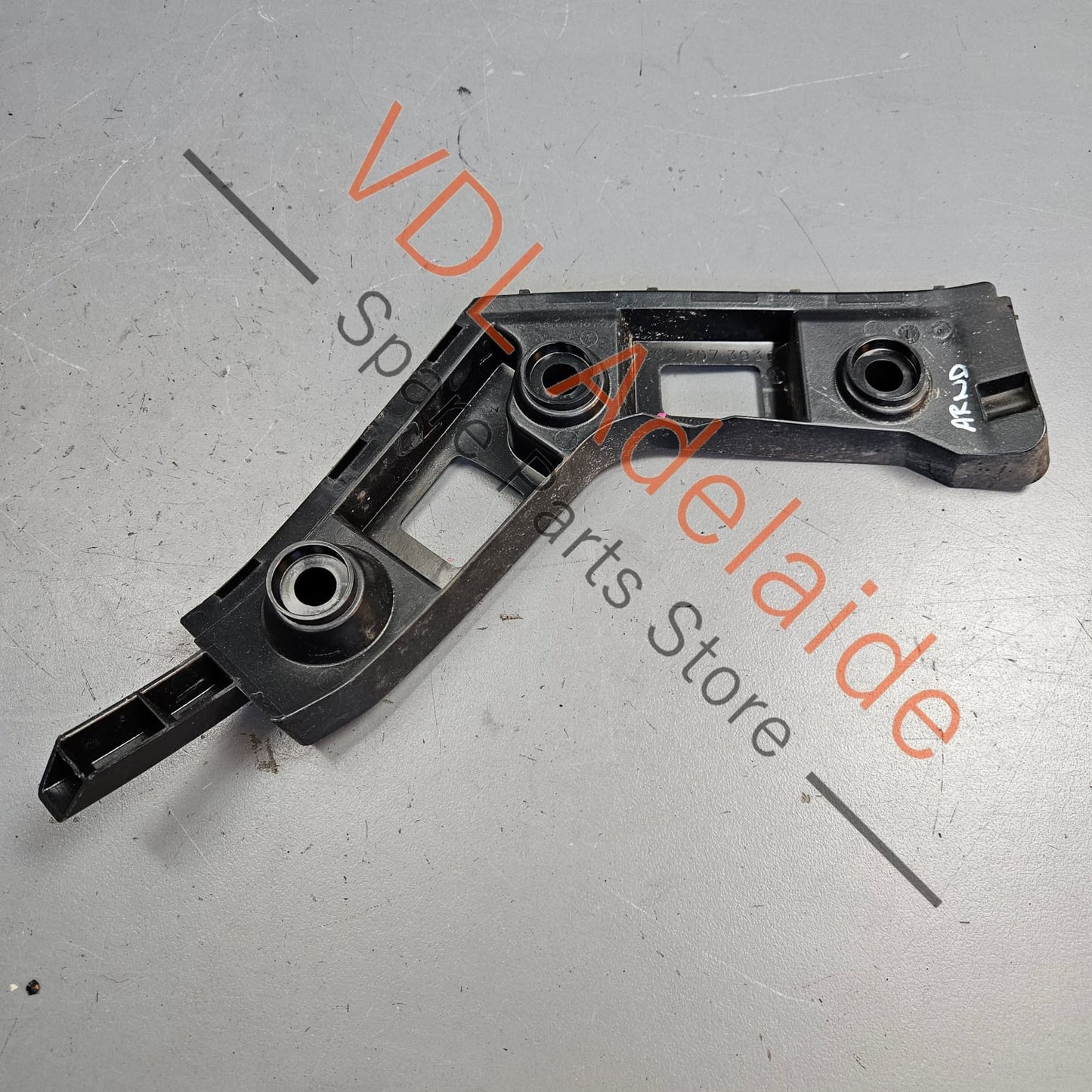 5G6807393 VW Golf MK7 Rear Left Bumper Bar Bracket 5G6807393
