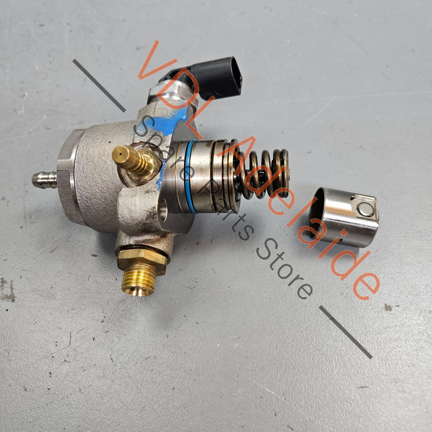 06L127025N VW Golf MK7 Gti High Pressure Fuel Pump HPFP 06L127025N with Cam Follower