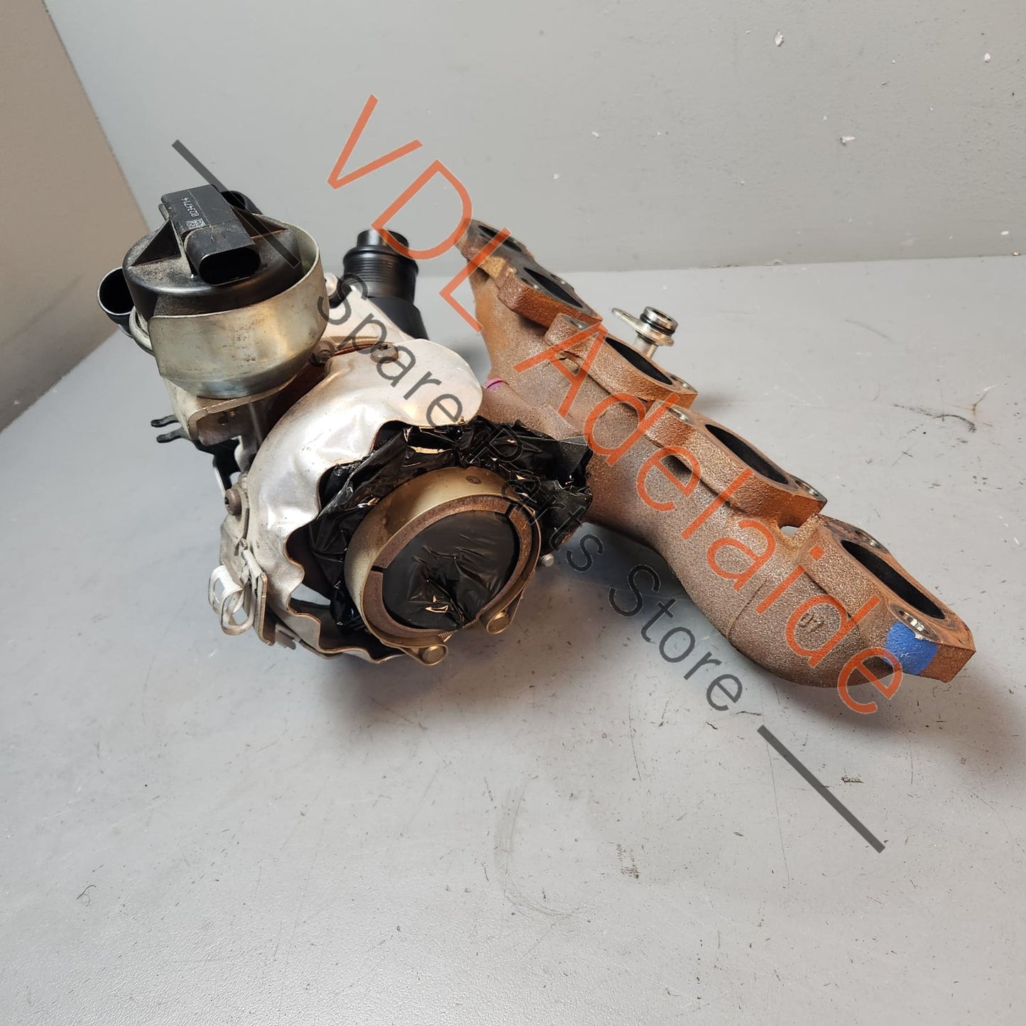 04L253020M Genuine Volkswagen VW Golf Tiguan Passat 2.0 TDI Turbocharger 04L253020M Diesel Turbo
