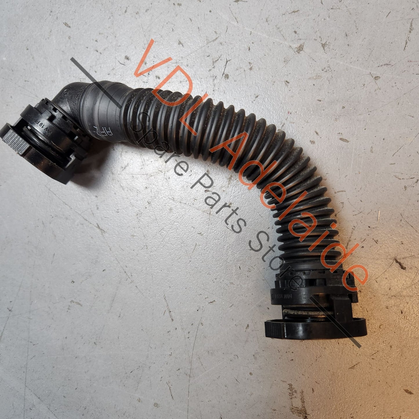 04L103493 VW Volkswagen Diesel Oil Breather Hose Pipe 04L103493