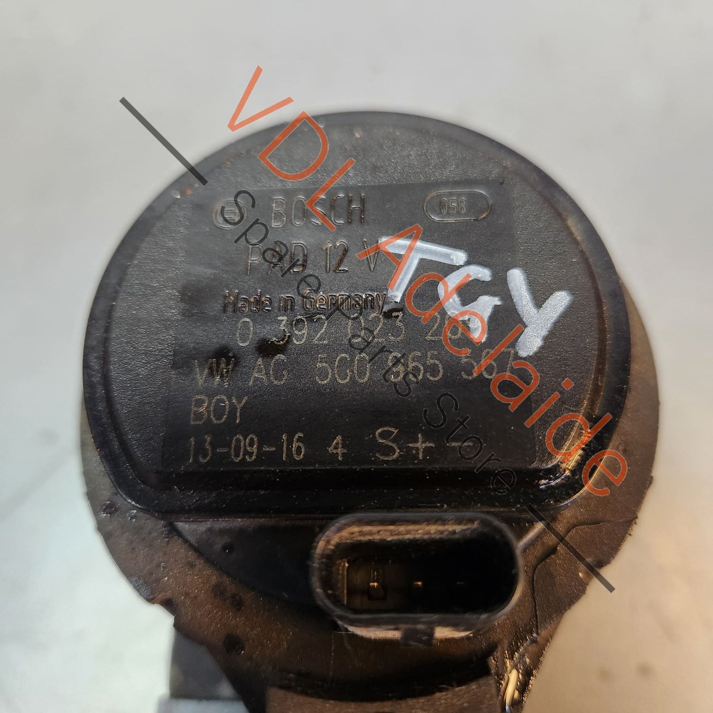 5Q0121599M 5G0965567 VW Genuine Bosch Auxiliary Additional Coolant Pump Motor 5Q0121599M 5G0965567