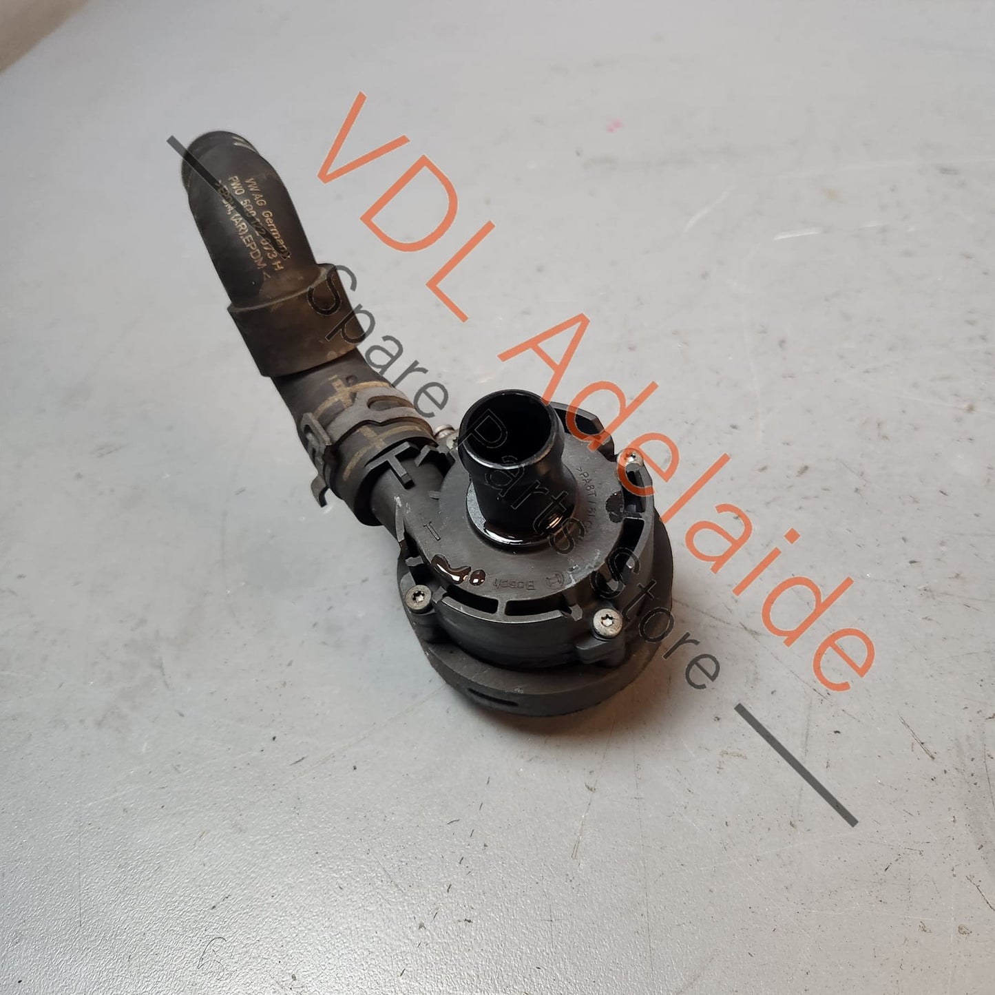 5Q0121599M 5G0965567 VW Genuine Bosch Auxiliary Additional Coolant Pump Motor 5Q0121599M 5G0965567