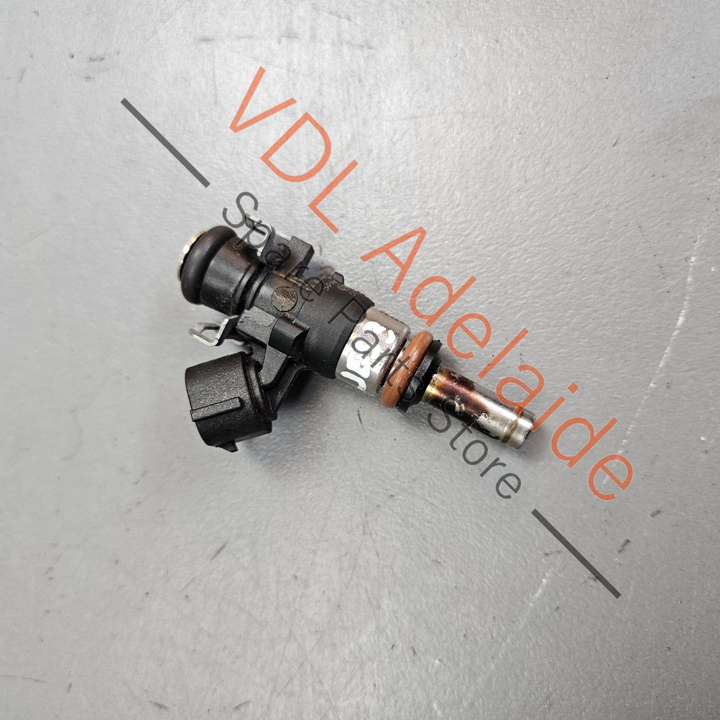 06L906031C Genuine VW Audi 2.0T Petrol Fuel Injector Set of 4 06L906031C only 20,828km