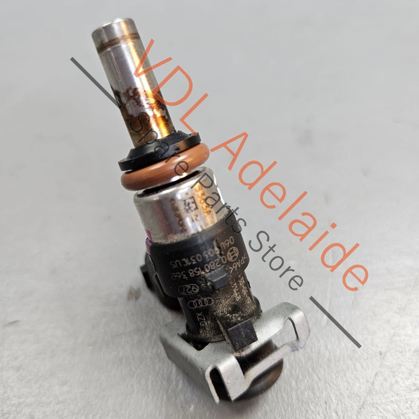 06L906031C Genuine VW Audi 2.0T Petrol Fuel Injector Set of 4 06L906031C only 20,828km