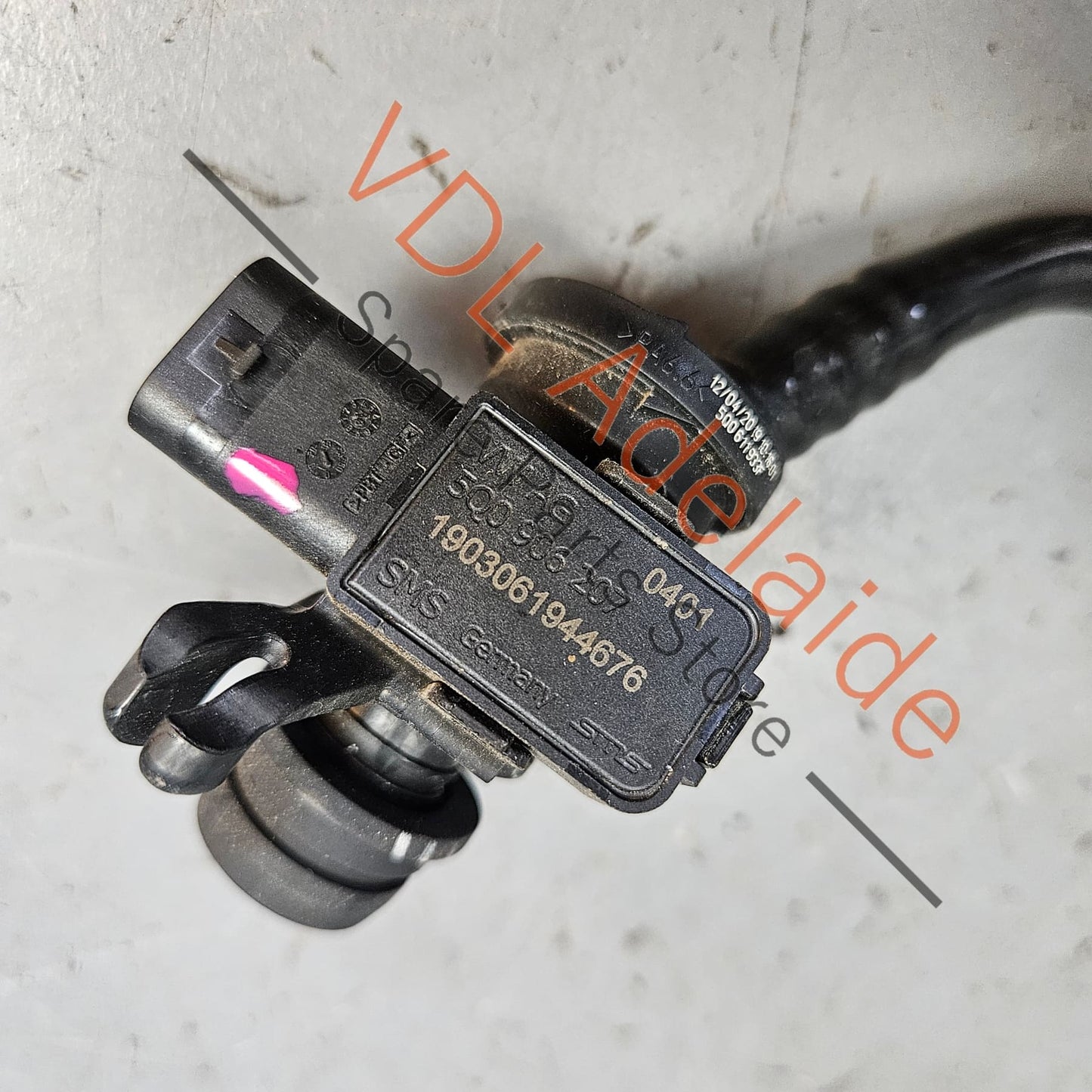 5QN612041F 5Q0906207B VW Tiguan Brake Vacuum Hose with Pressure Sensor 5QN612041F 5Q0906207B