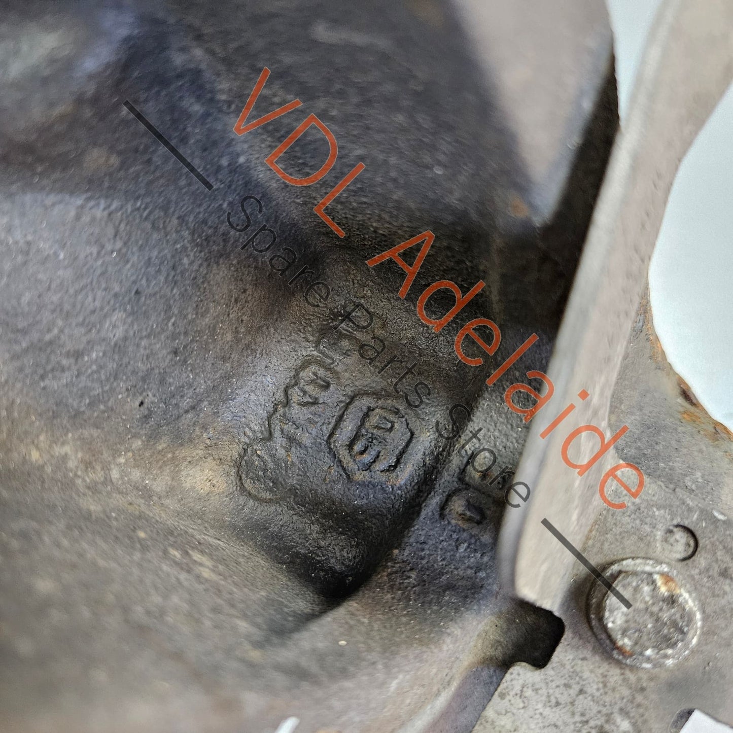 1K0407255AA VW Golf Mk5 Left Front Wheel Bearing Housing Hub Knuckle Suspension 1K0407255AA